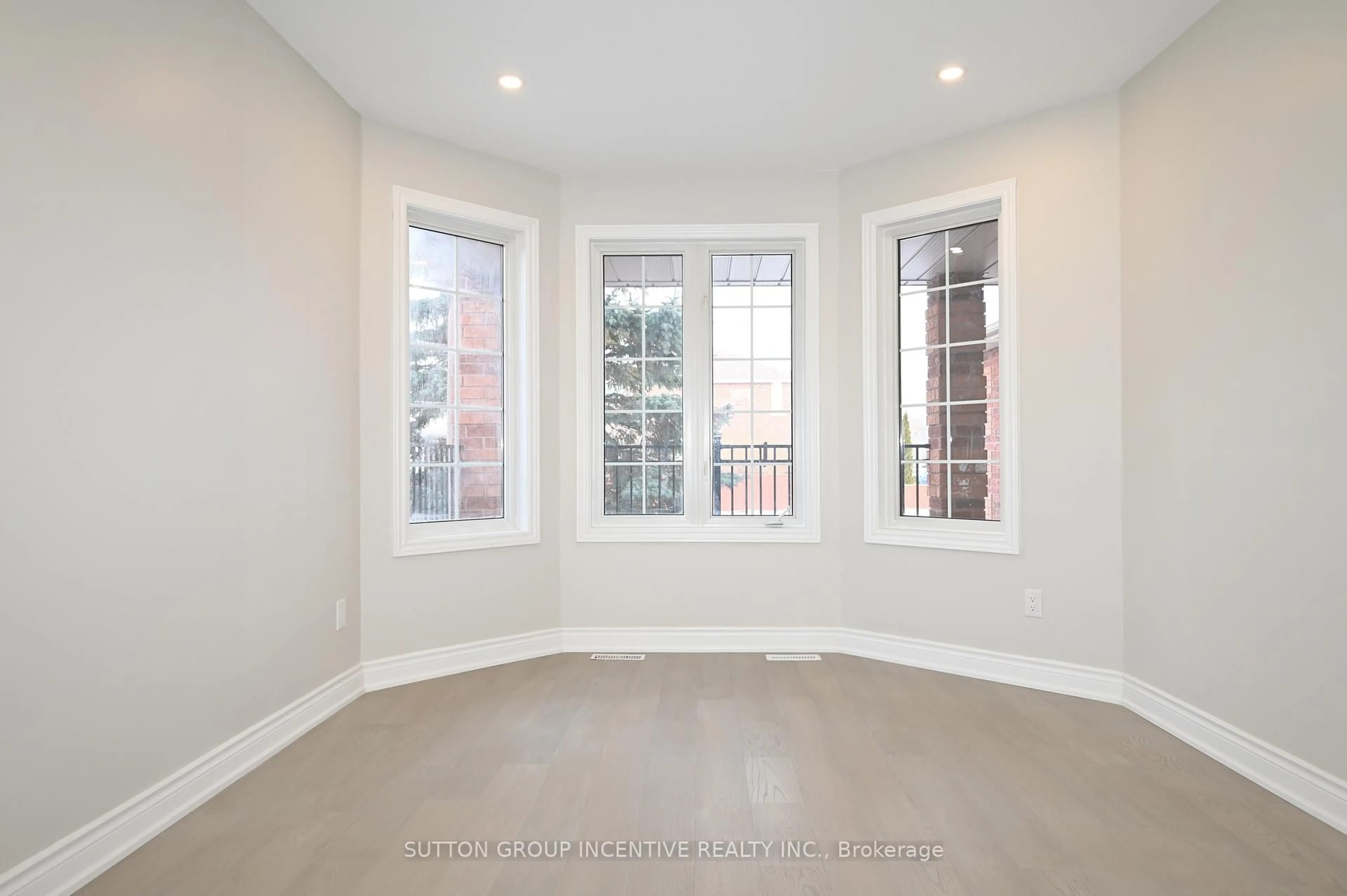 A pic of a room for 109 ESTHER Dr, Barrie Ontario L4N 0V8