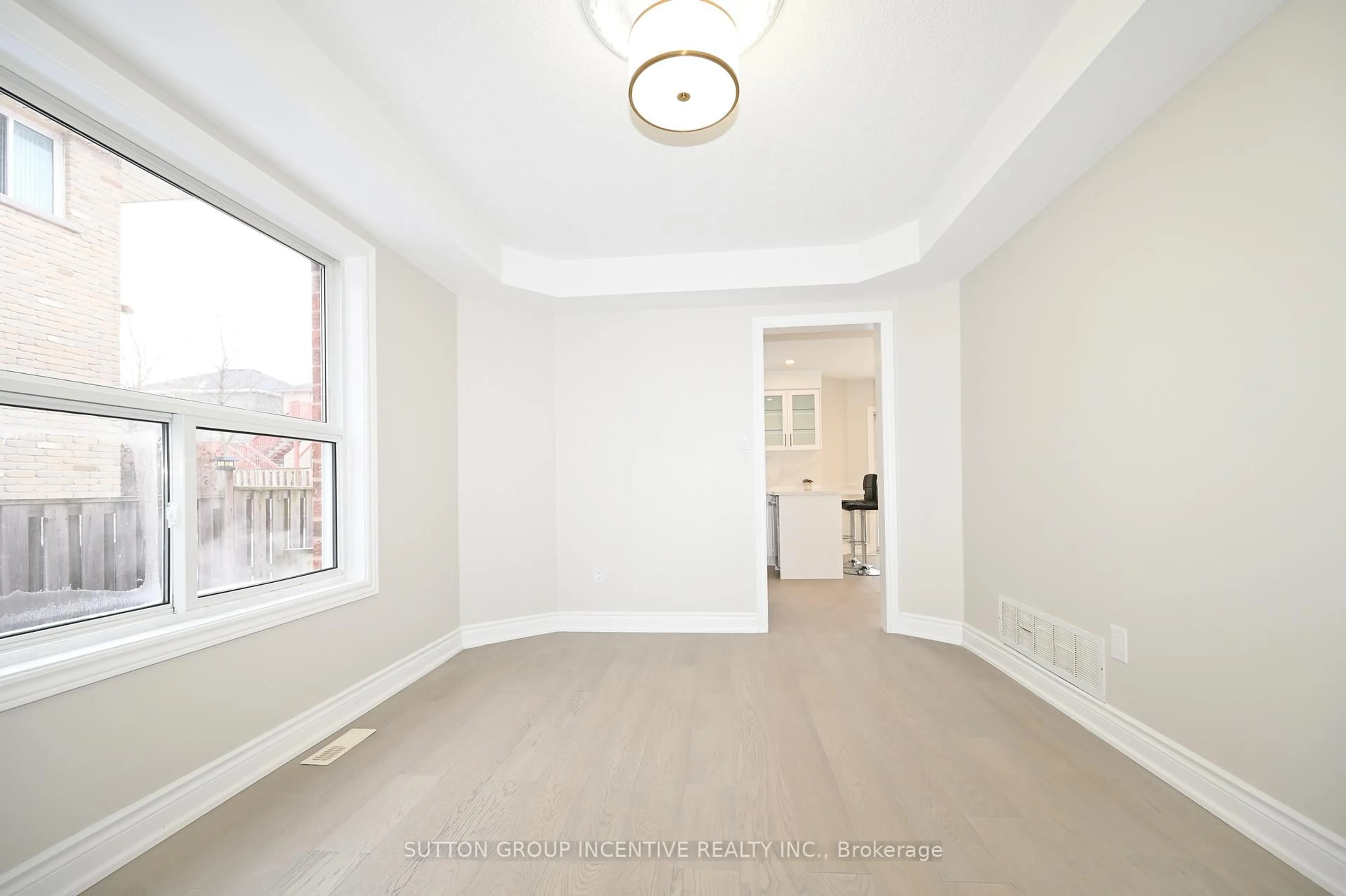 A pic of a room for 109 ESTHER Dr, Barrie Ontario L4N 0V8