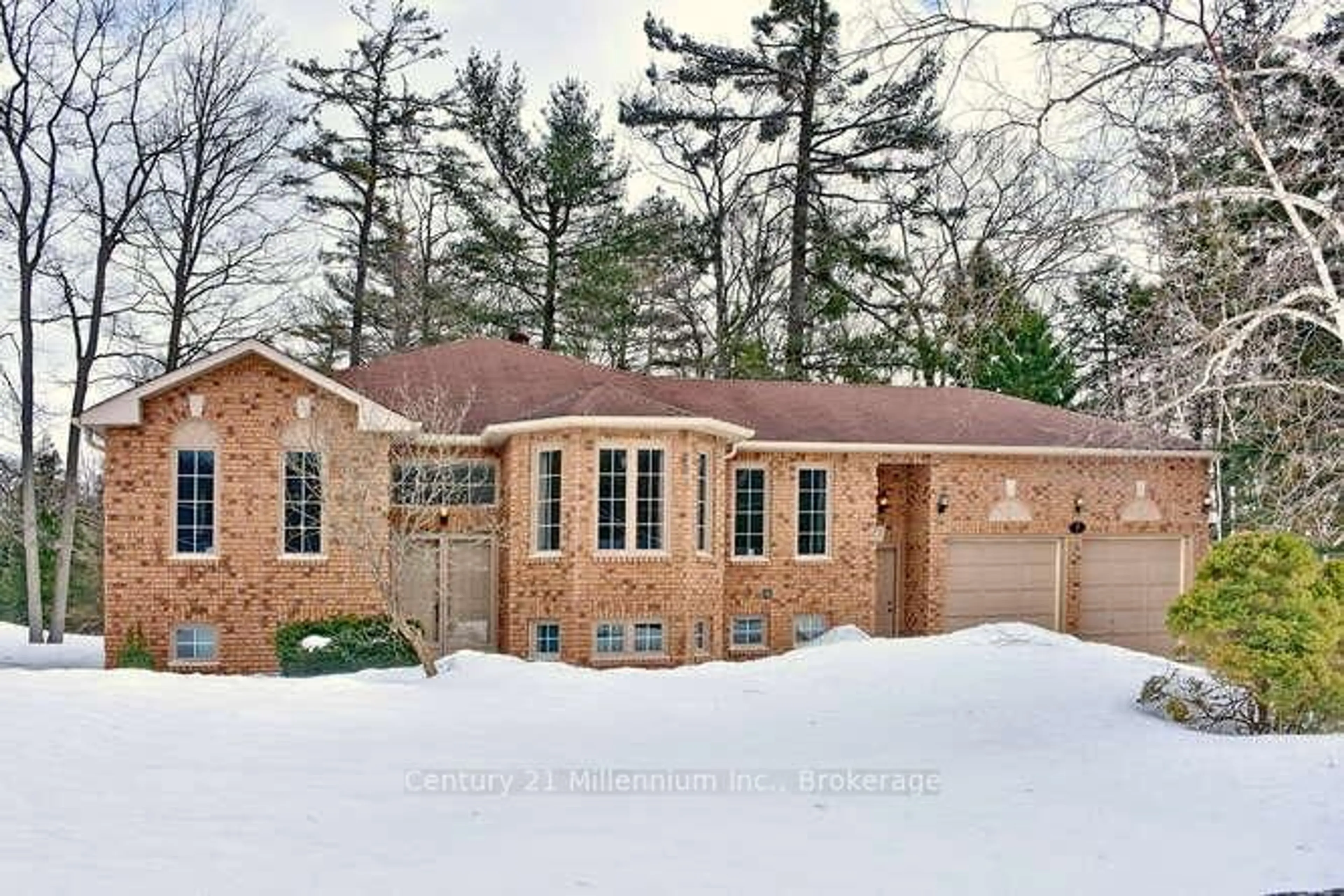 Home with brick exterior material, street for 1 Downer Cres, Wasaga Beach Ontario L9Z 1B9