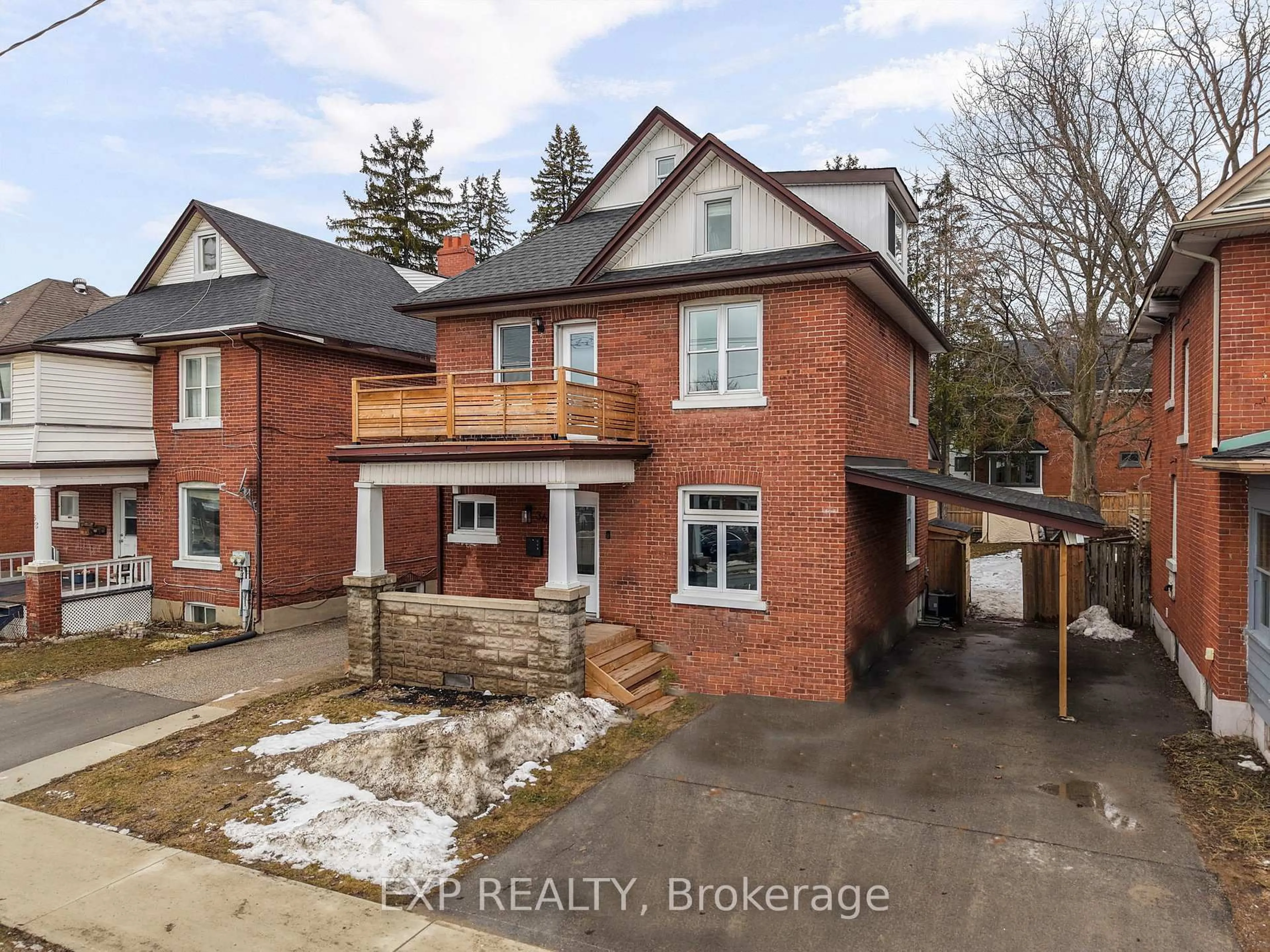 Home with brick exterior material, street for 36 Sophia St, Barrie Ontario L4N 1J3