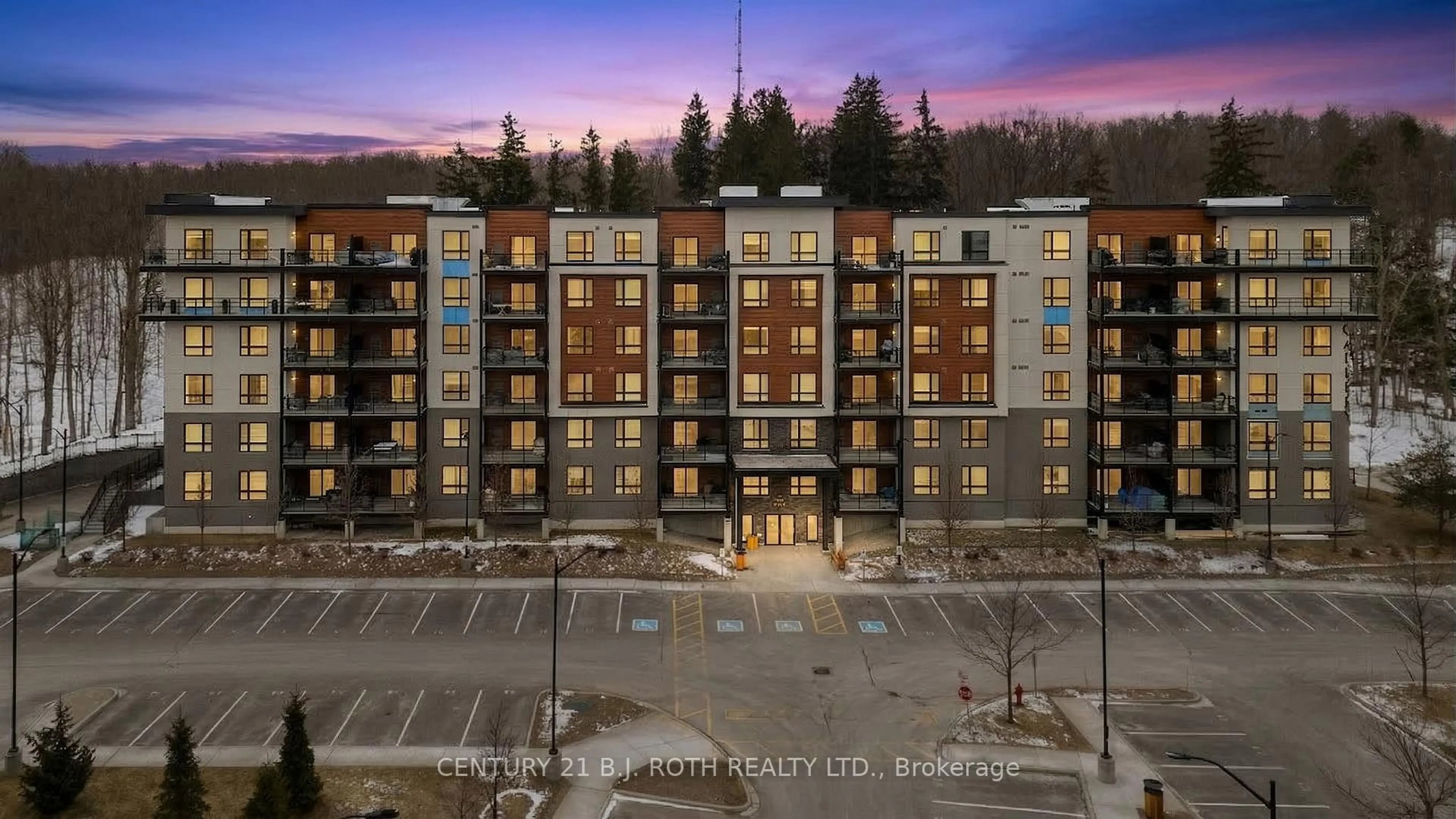 A pic from outside/outdoor area/front of a property/back of a property/a pic from drone, building for 304 Essa Rd #103, Barrie Ontario L9J 0H4