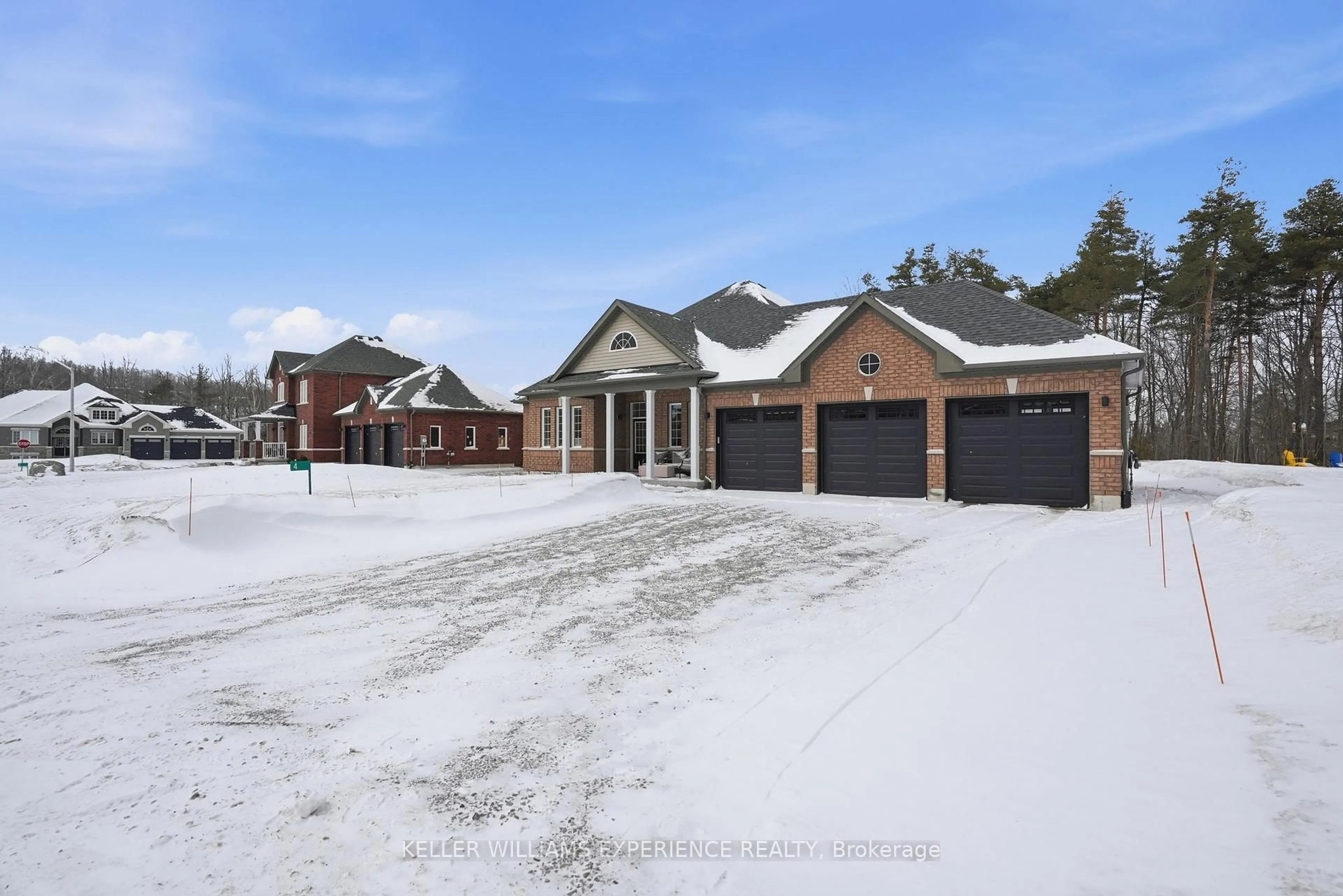 A pic from outside/outdoor area/front of a property/back of a property/a pic from drone, street for 4 Forest Heights Crt, Oro-Medonte Ontario L0L 2E0