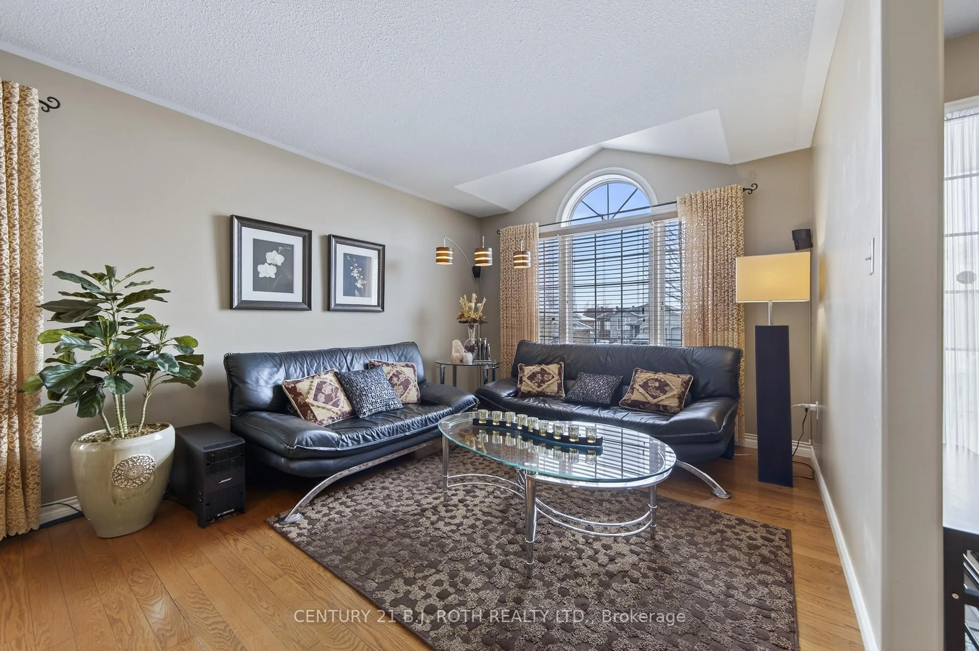 Unknown for 115 Lion's Gate Blvd, Barrie Ontario L4M 7E5