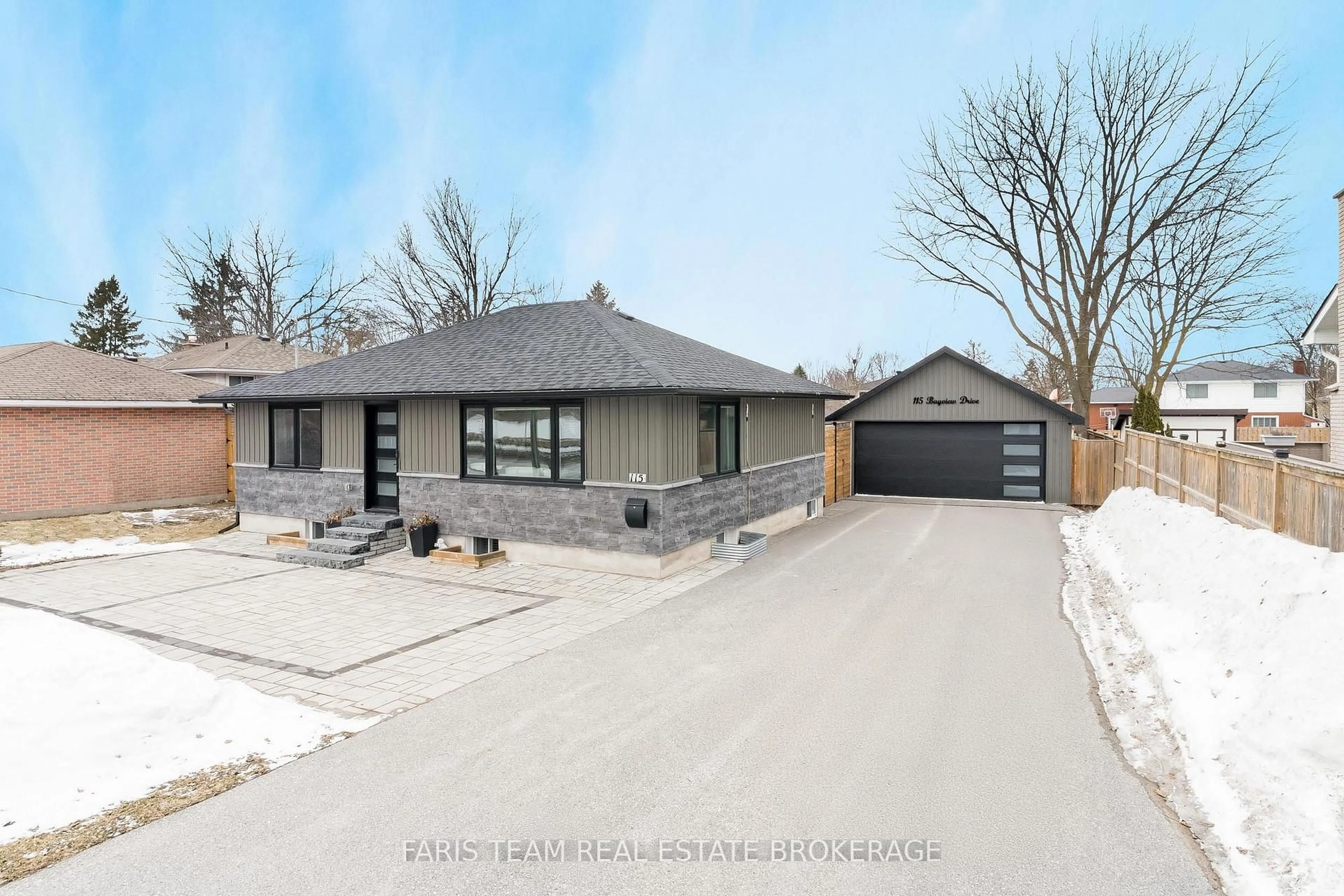 Home with brick exterior material, street for 115 Bayview Dr, Barrie Ontario L4N 3P3