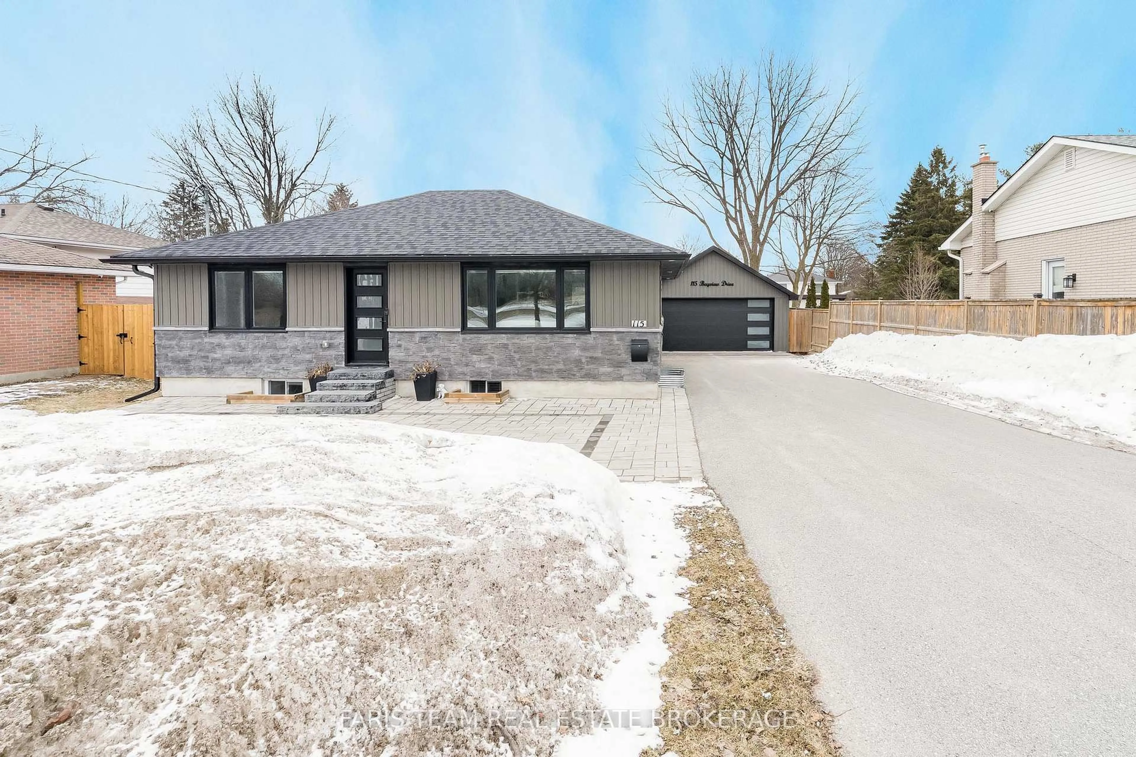 Home with brick exterior material, street for 115 Bayview Dr, Barrie Ontario L4N 3P3