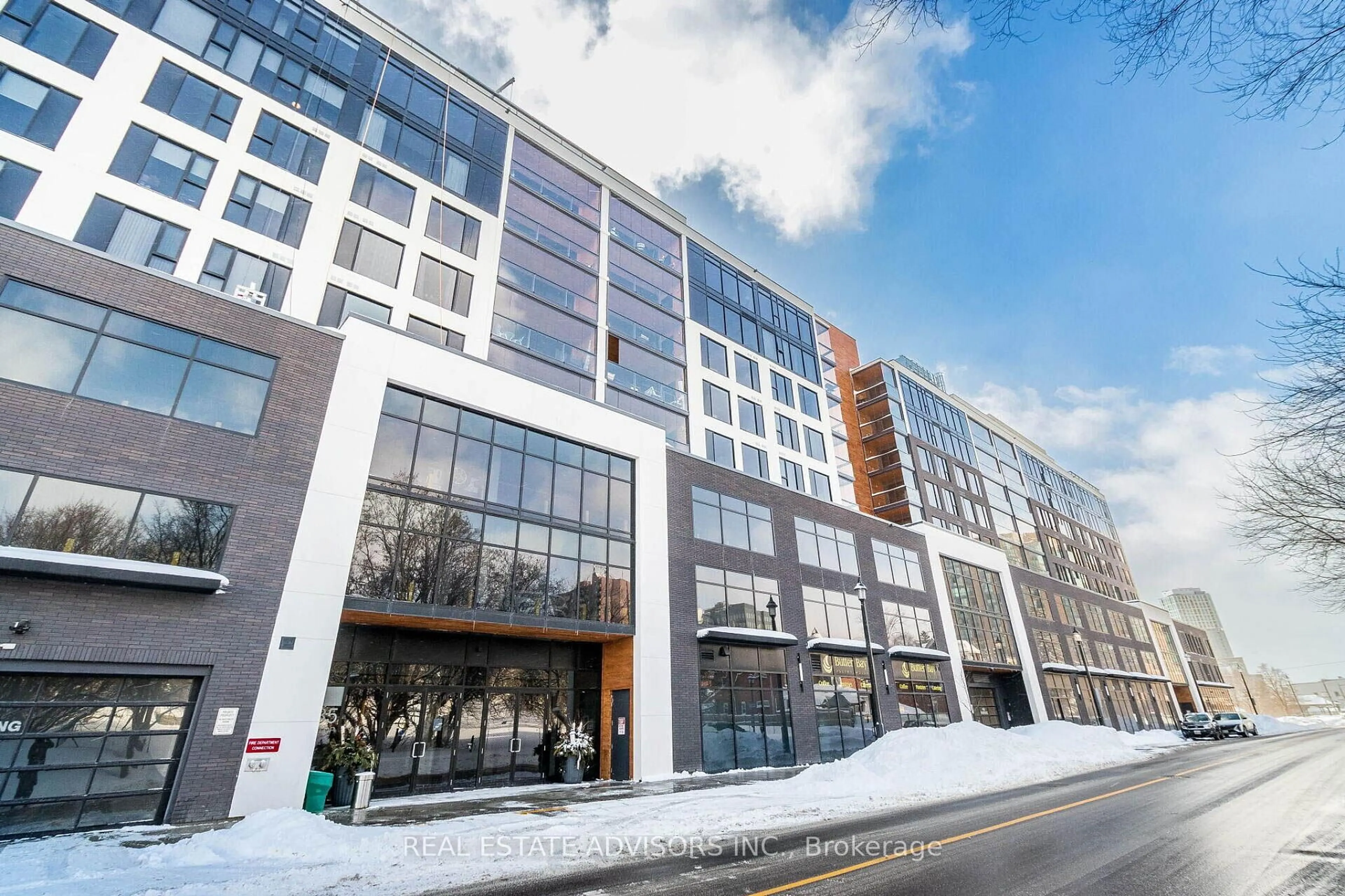 Unknown for 185 Dunlop St #716, Barrie Ontario L4M 1B2