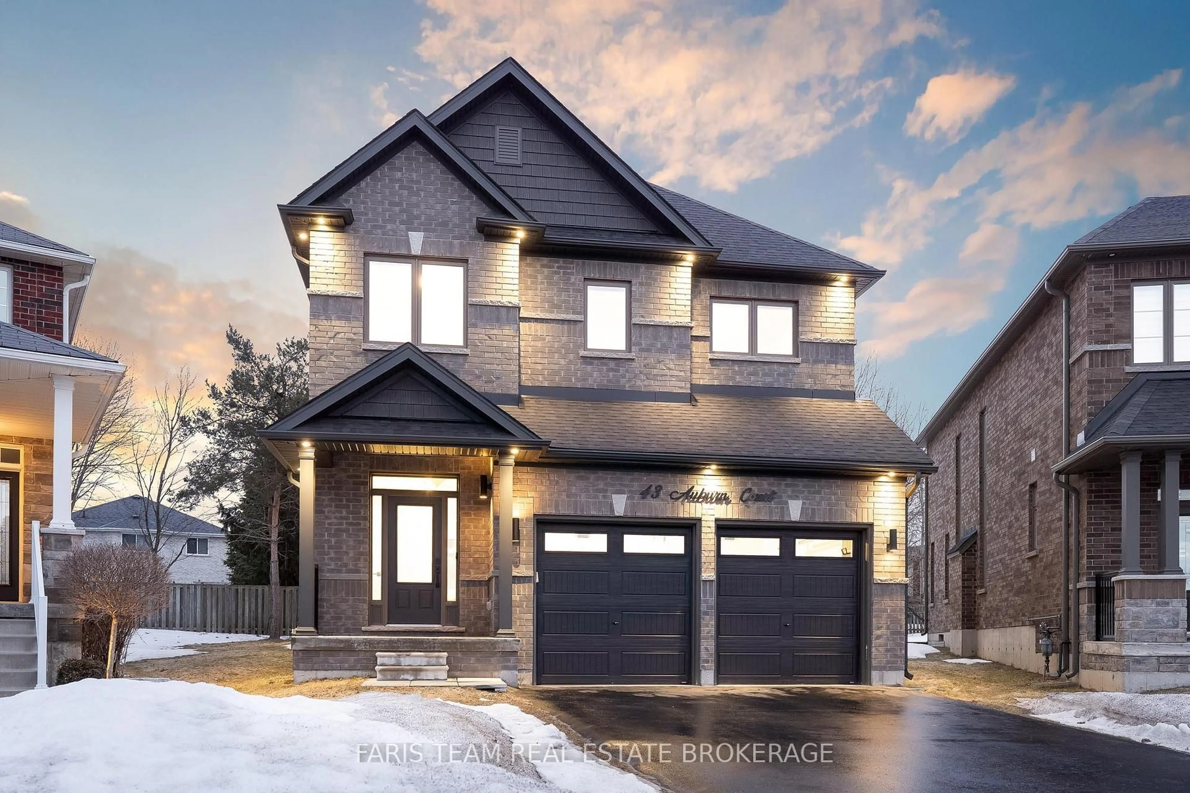 Home with brick exterior material, street for 43 Auburn Crt, Barrie Ontario L4N 0A5