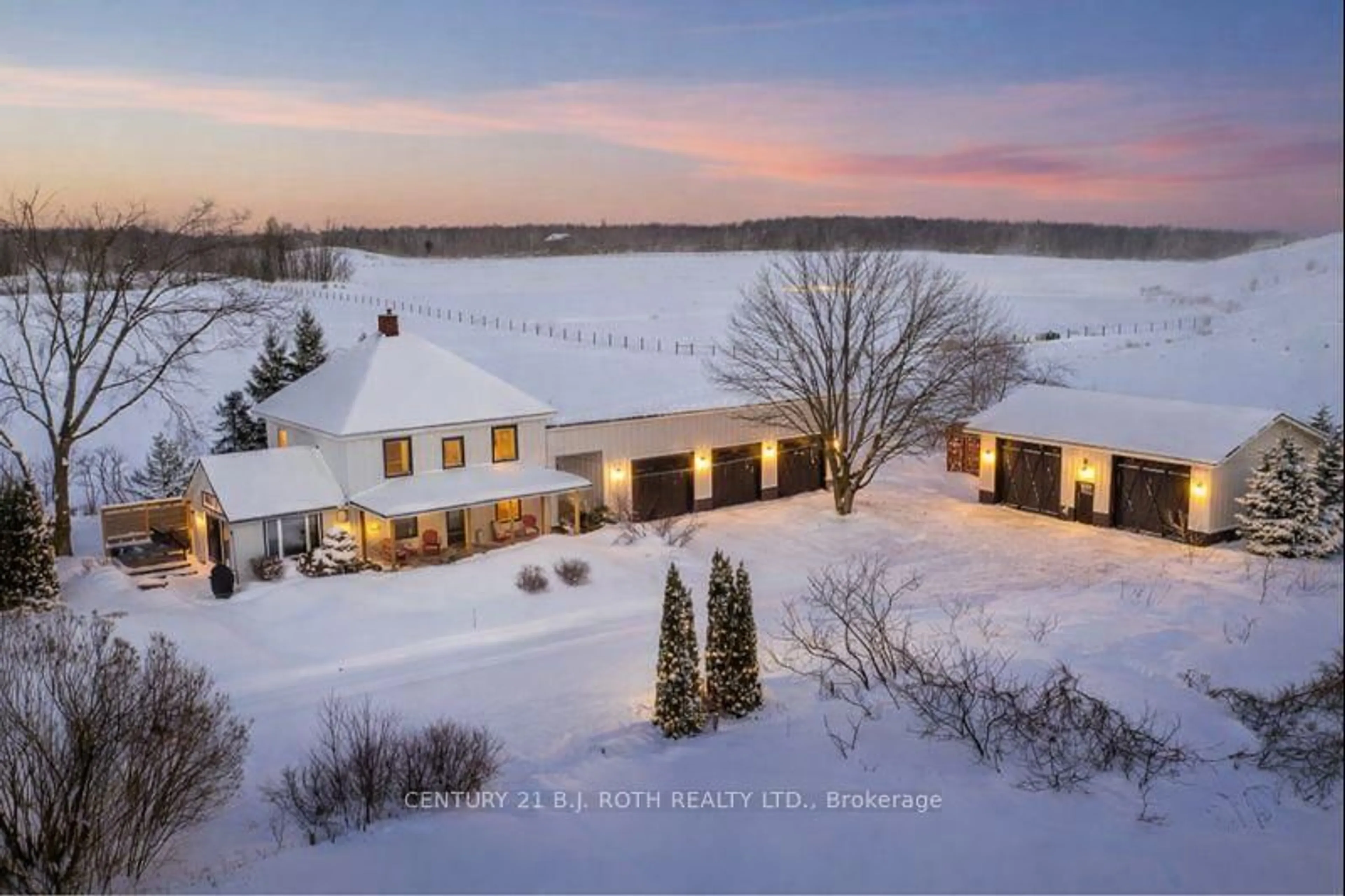 A pic from outside/outdoor area/front of a property/back of a property/a pic from drone, water/lake/river/ocean view for 4885 6 Line, Oro-Medonte Ontario L0K 1E0