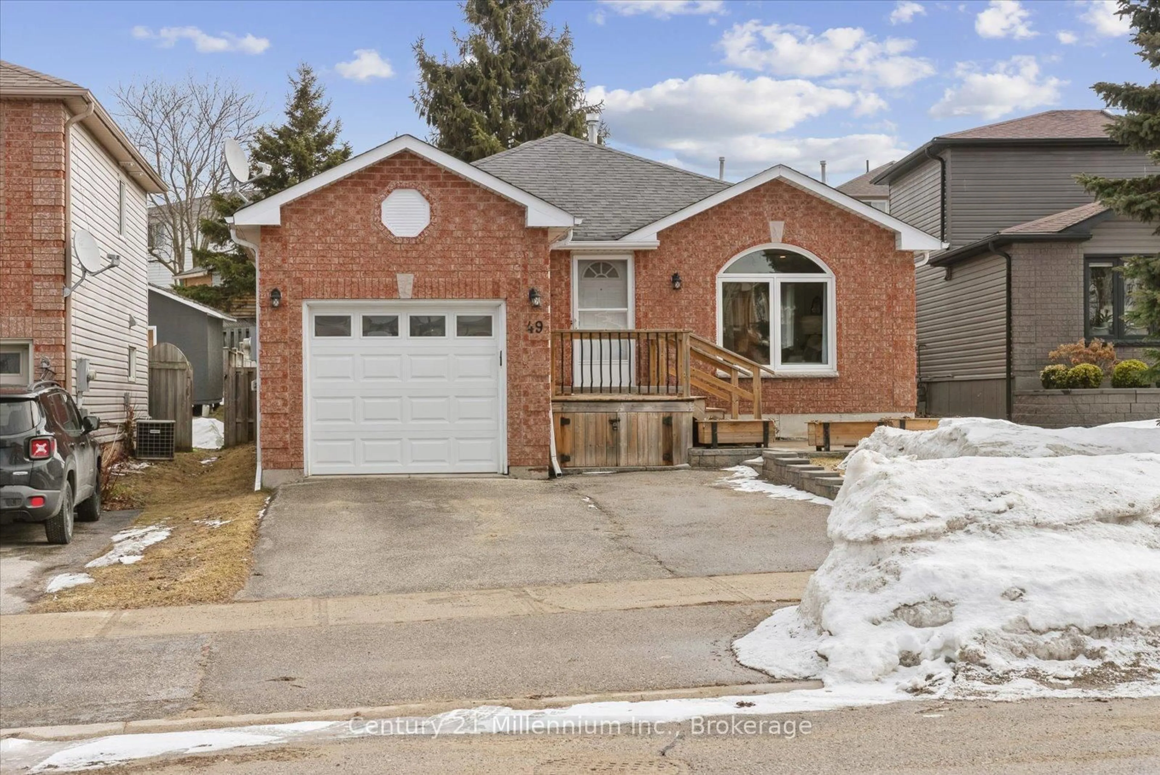 Home with brick exterior material, street for 49 Waddington Cres, Barrie Ontario L4N 8C7