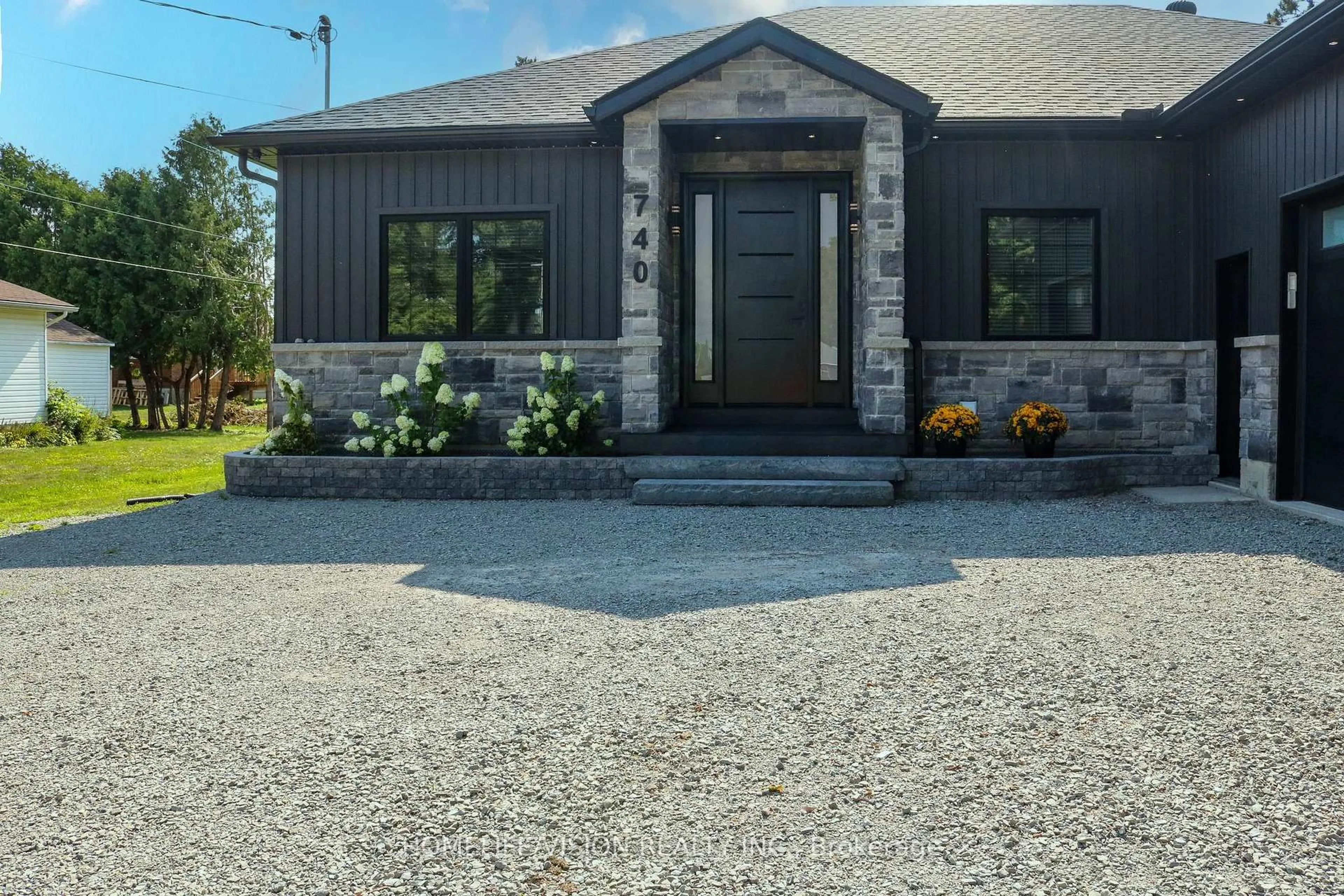 Unknown for 740 Midland Ave, Tay Ontario L0K 1R0