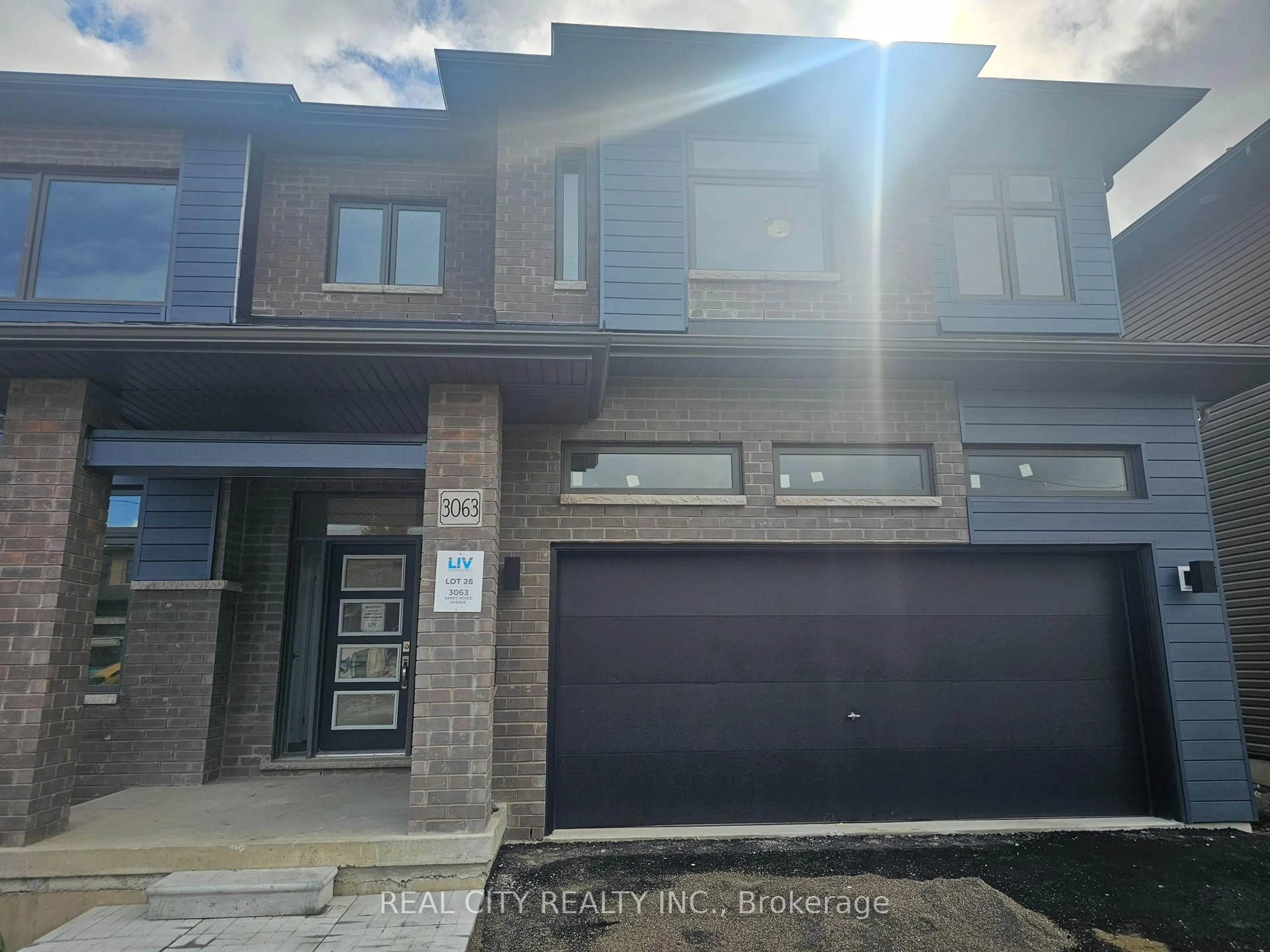 Home with brick exterior material, street for 3063 Sandy Acres Ave, Severn Ontario L3V 6H3
