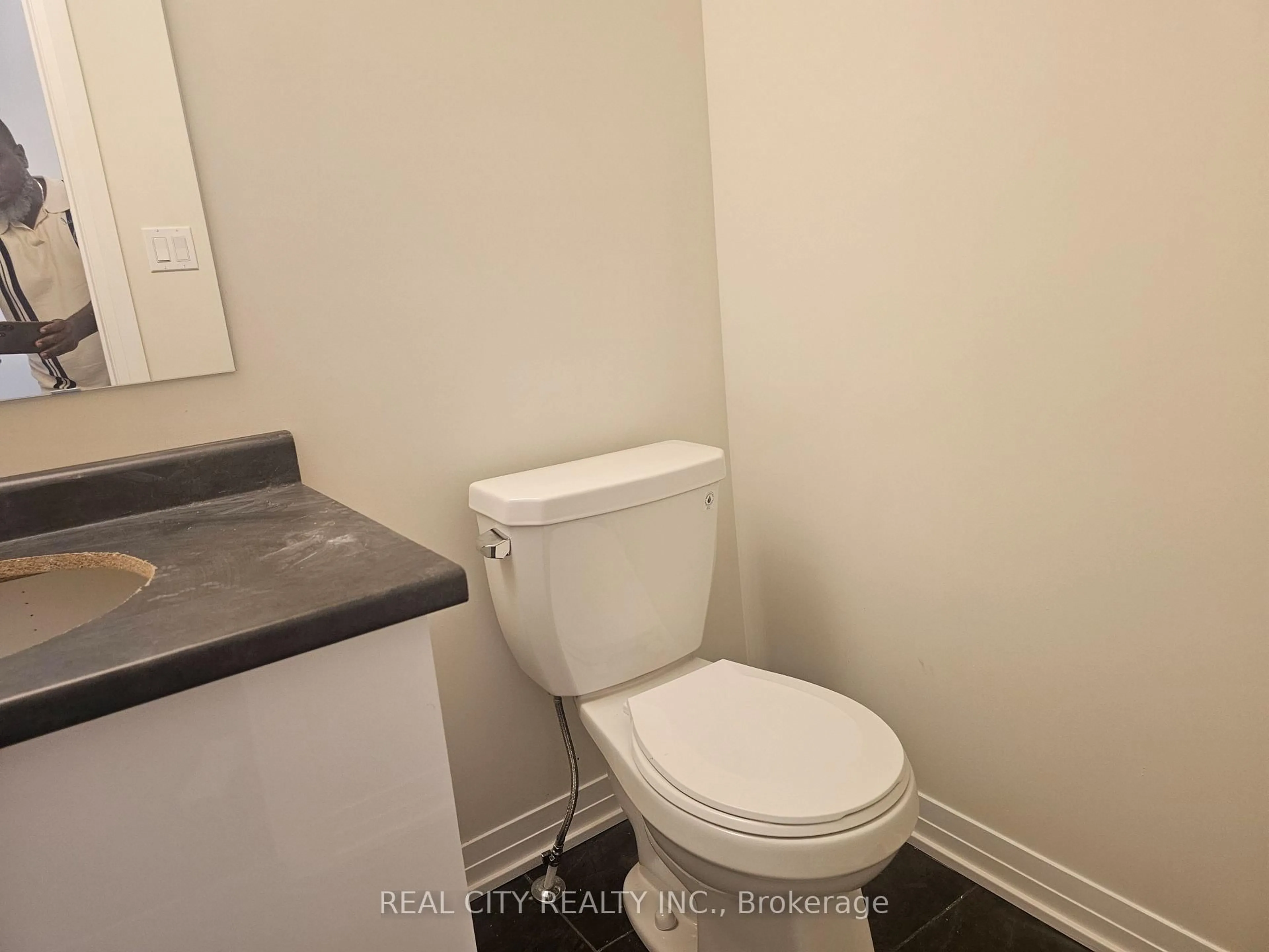 A pic of a room for 3063 Sandy Acres Ave, Severn Ontario L3V 6H3