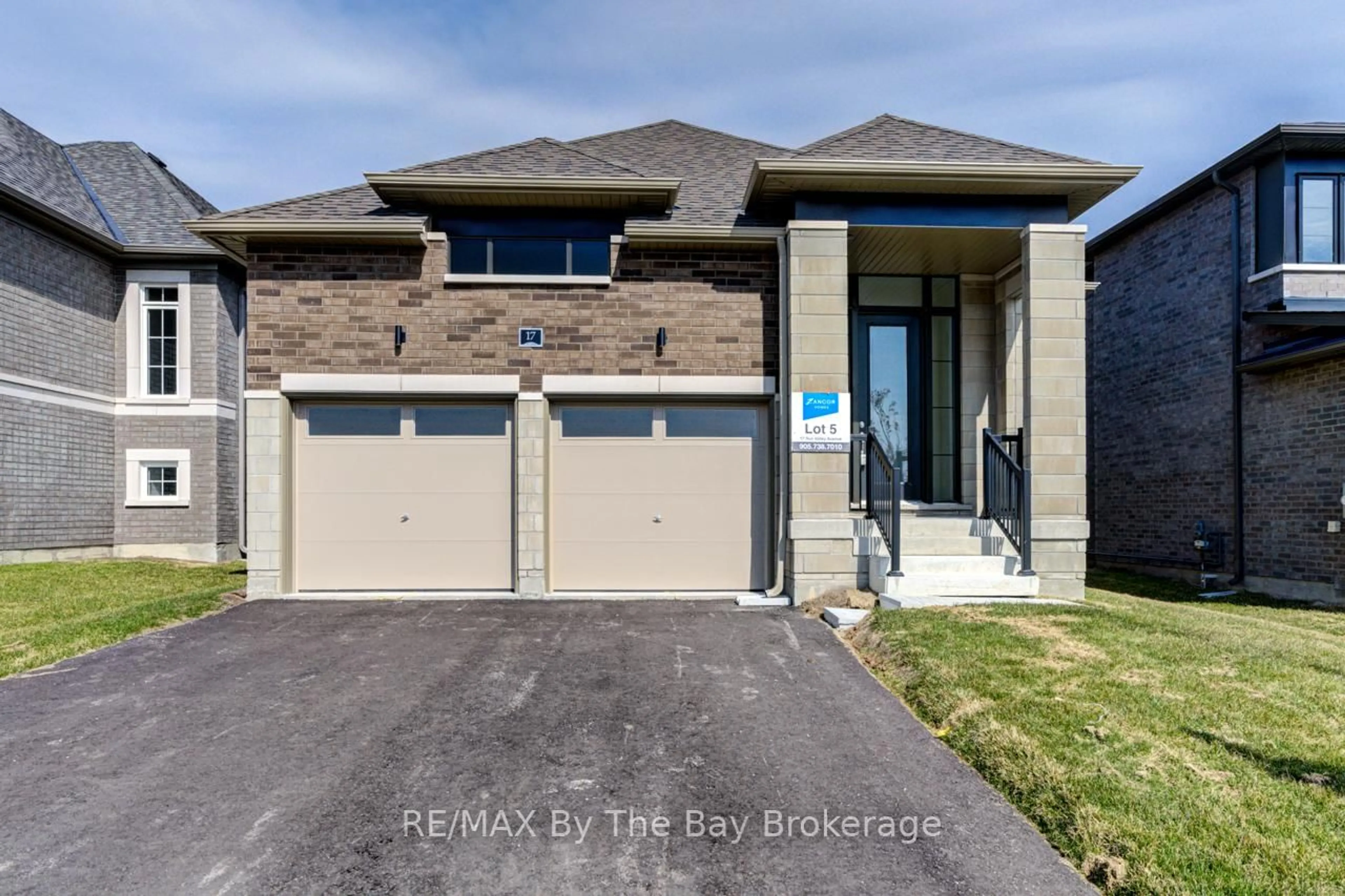 Home with brick exterior material, street for 17 Sun Valley Ave, Wasaga Beach Ontario L9Z 0N6