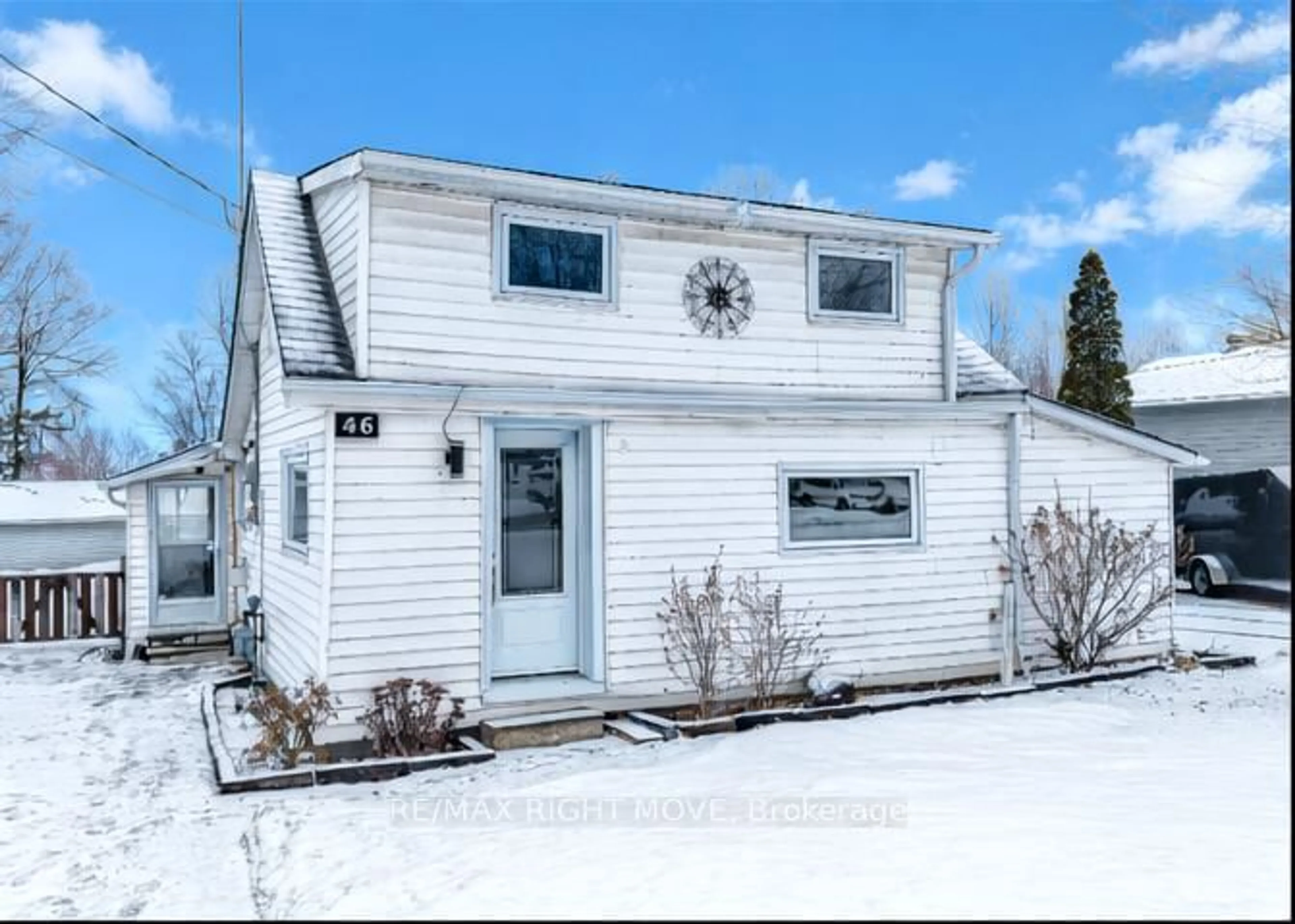 Unknown for 46 Osborne St, Tay Ontario L0K 2A0