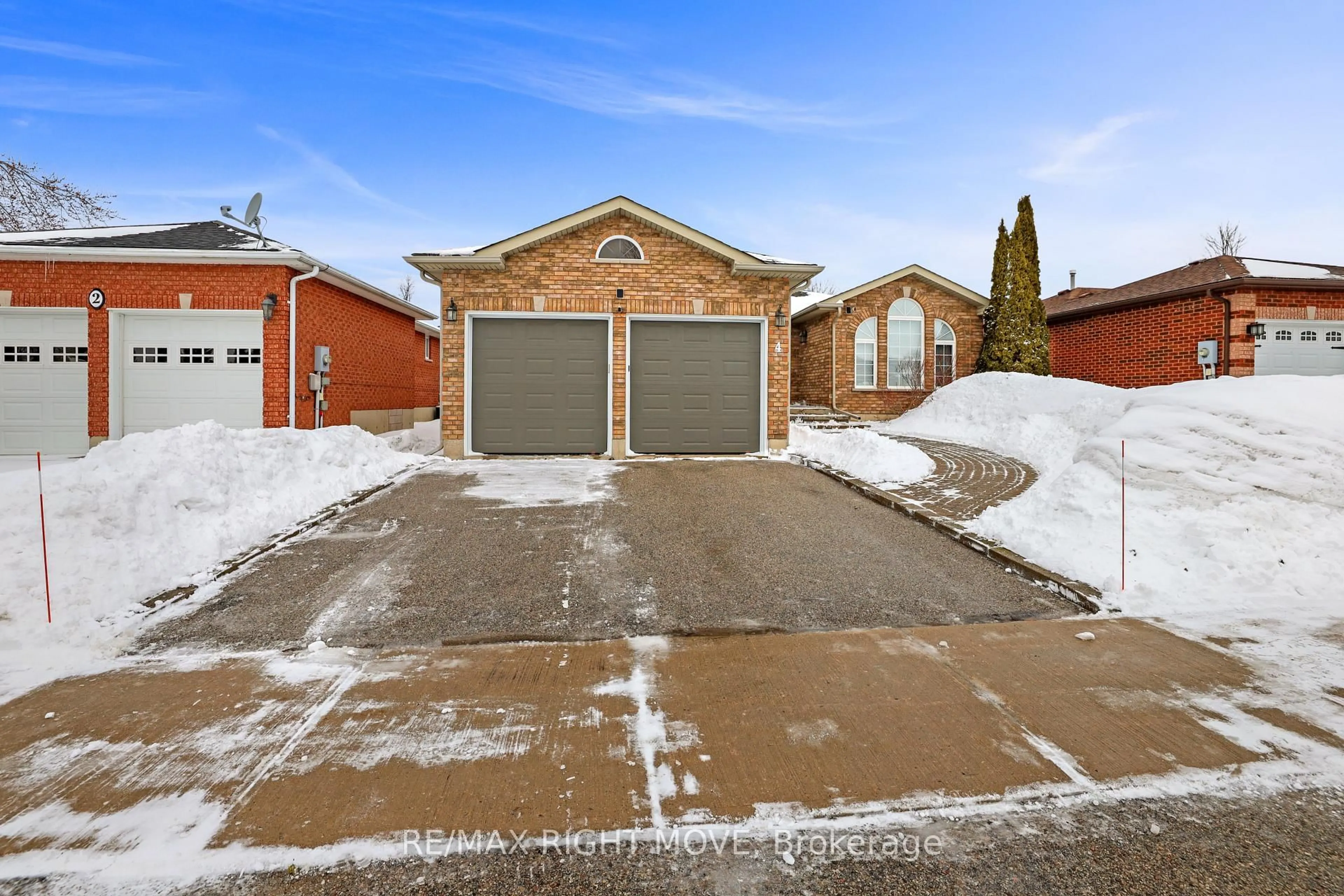 Unknown for 4 Carter Cres, Orillia Ontario L3V 7S3