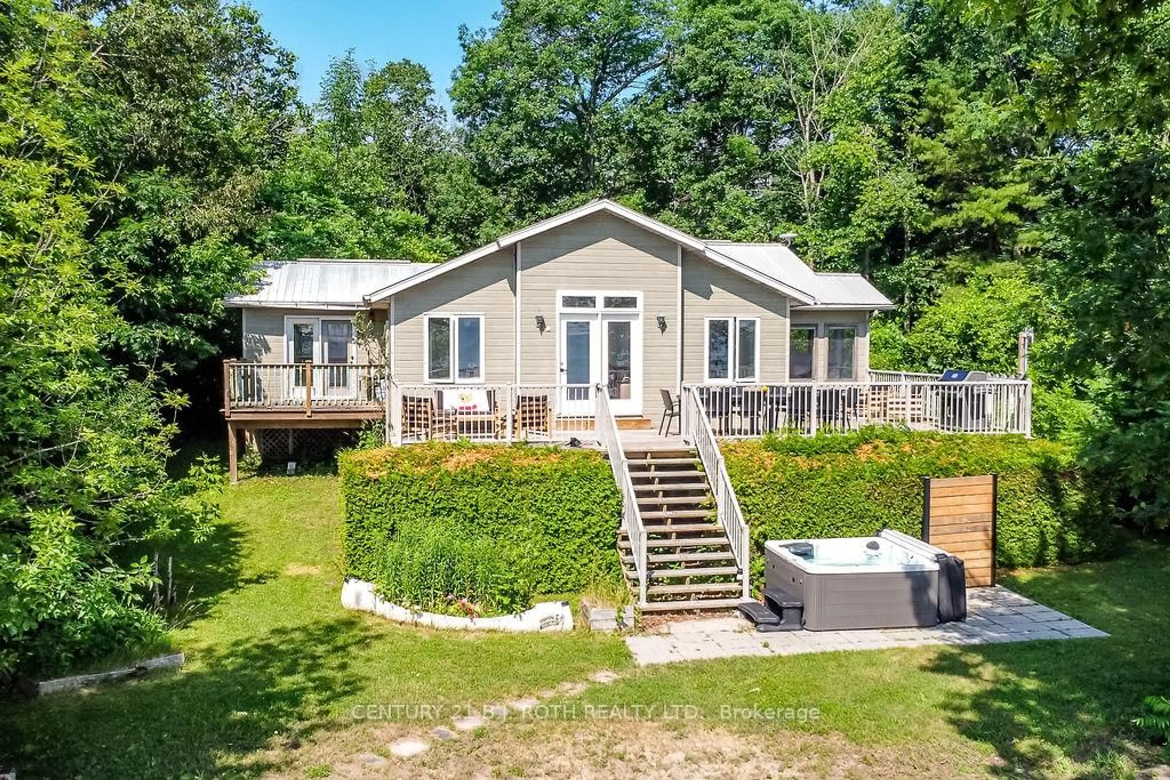 A pic from outside/outdoor area/front of a property/back of a property/a pic from drone, water/lake/river/ocean view for 58 Methodist Island, Tay Ontario L0K 1R0