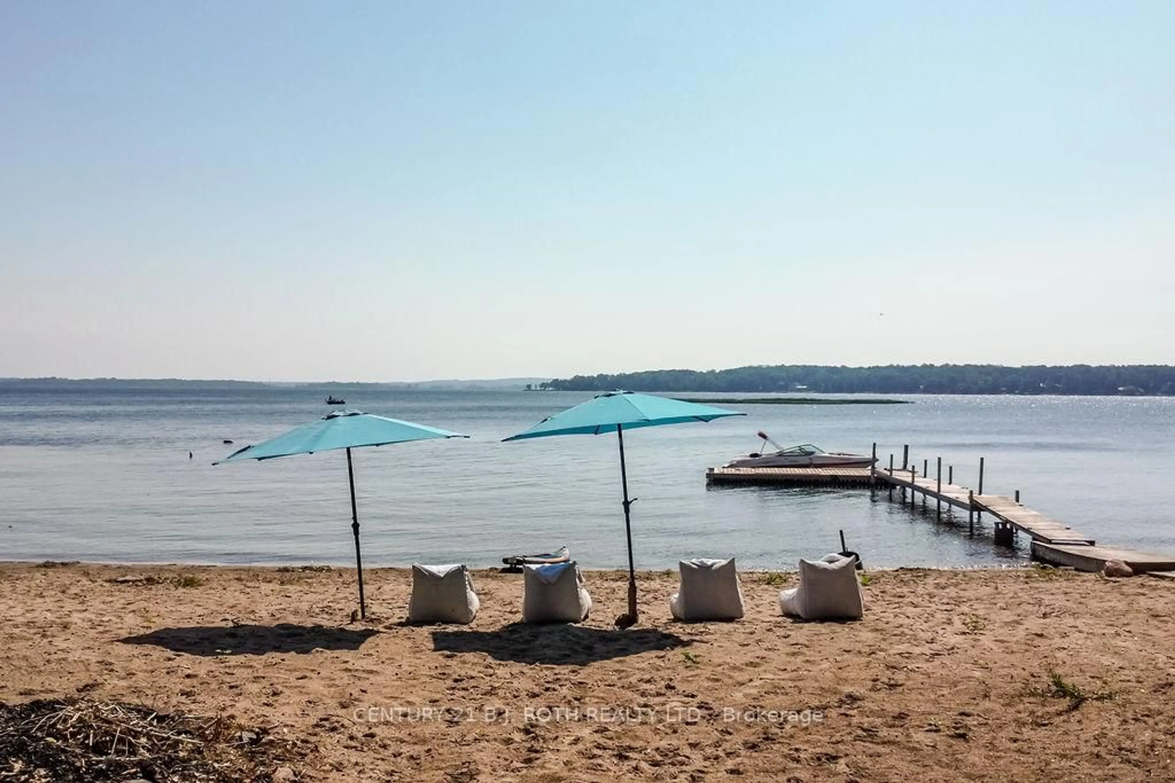 Patio, water/lake/river/ocean view for 58 Methodist Island, Tay Ontario L0K 1R0