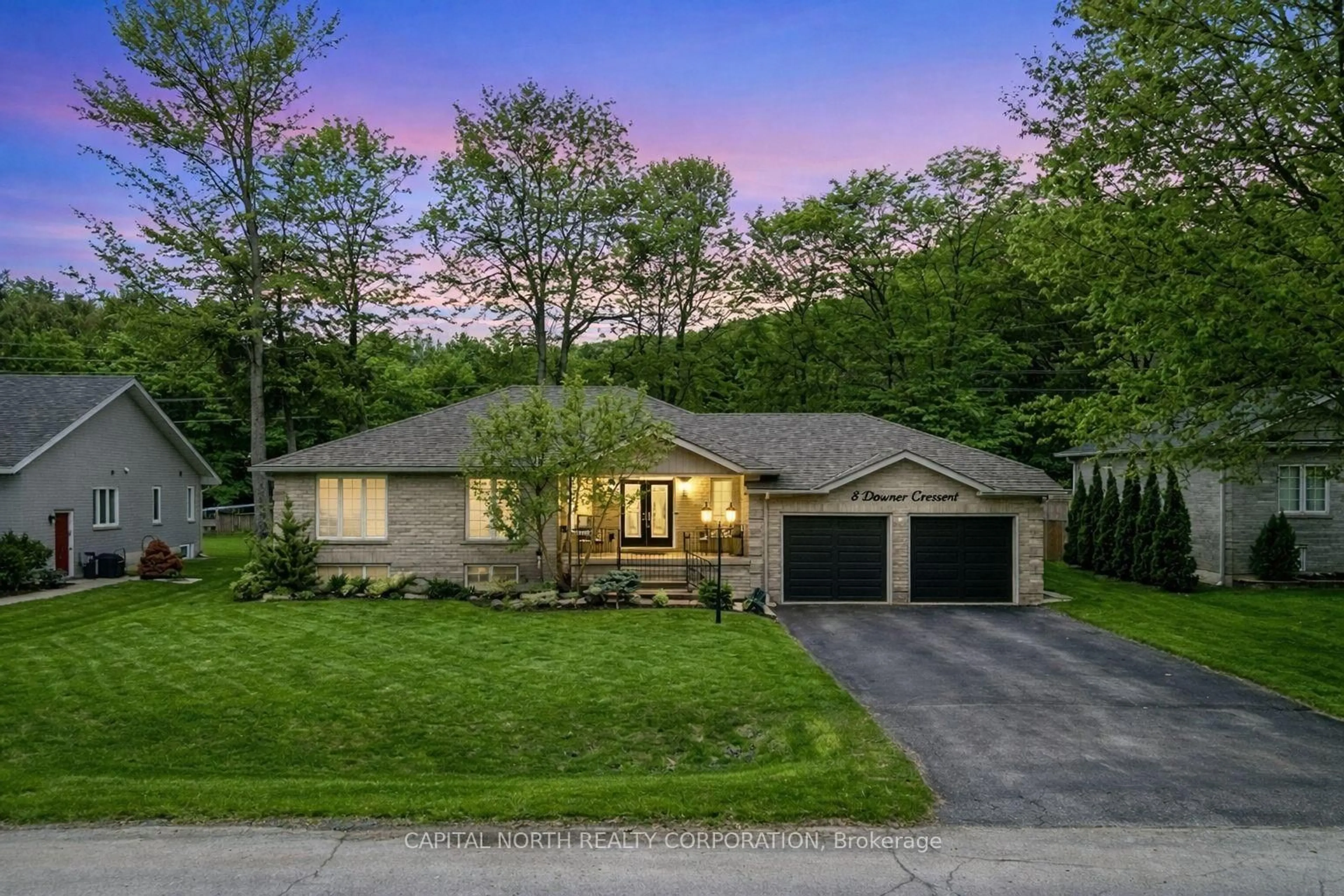 A pic from outside/outdoor area/front of a property/back of a property/a pic from drone, street for 8 Downer Cres, Wasaga Beach Ontario L9Z 1C2