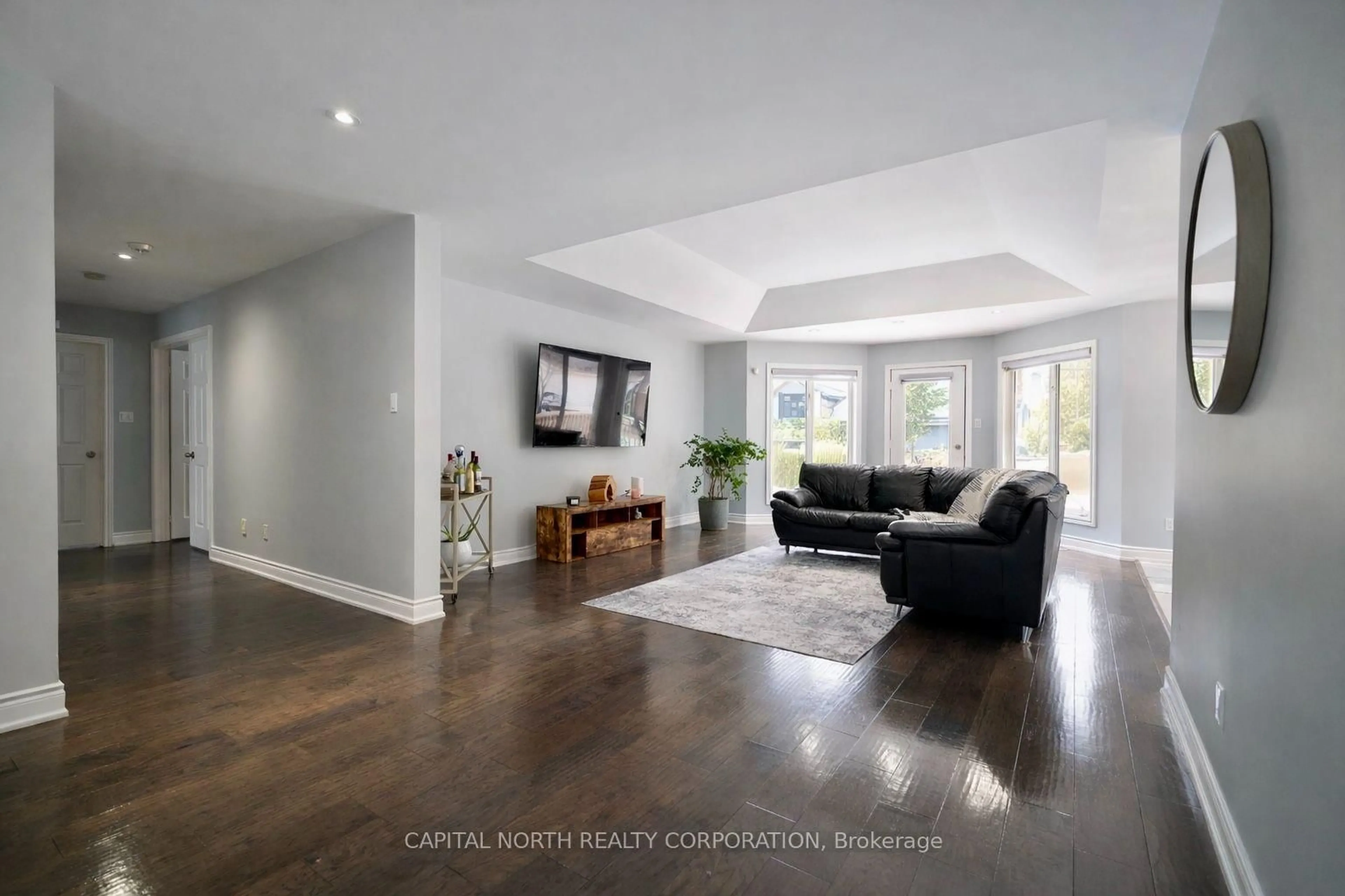 Unknown for 8 Downer Cres, Wasaga Beach Ontario L9Z 1C2