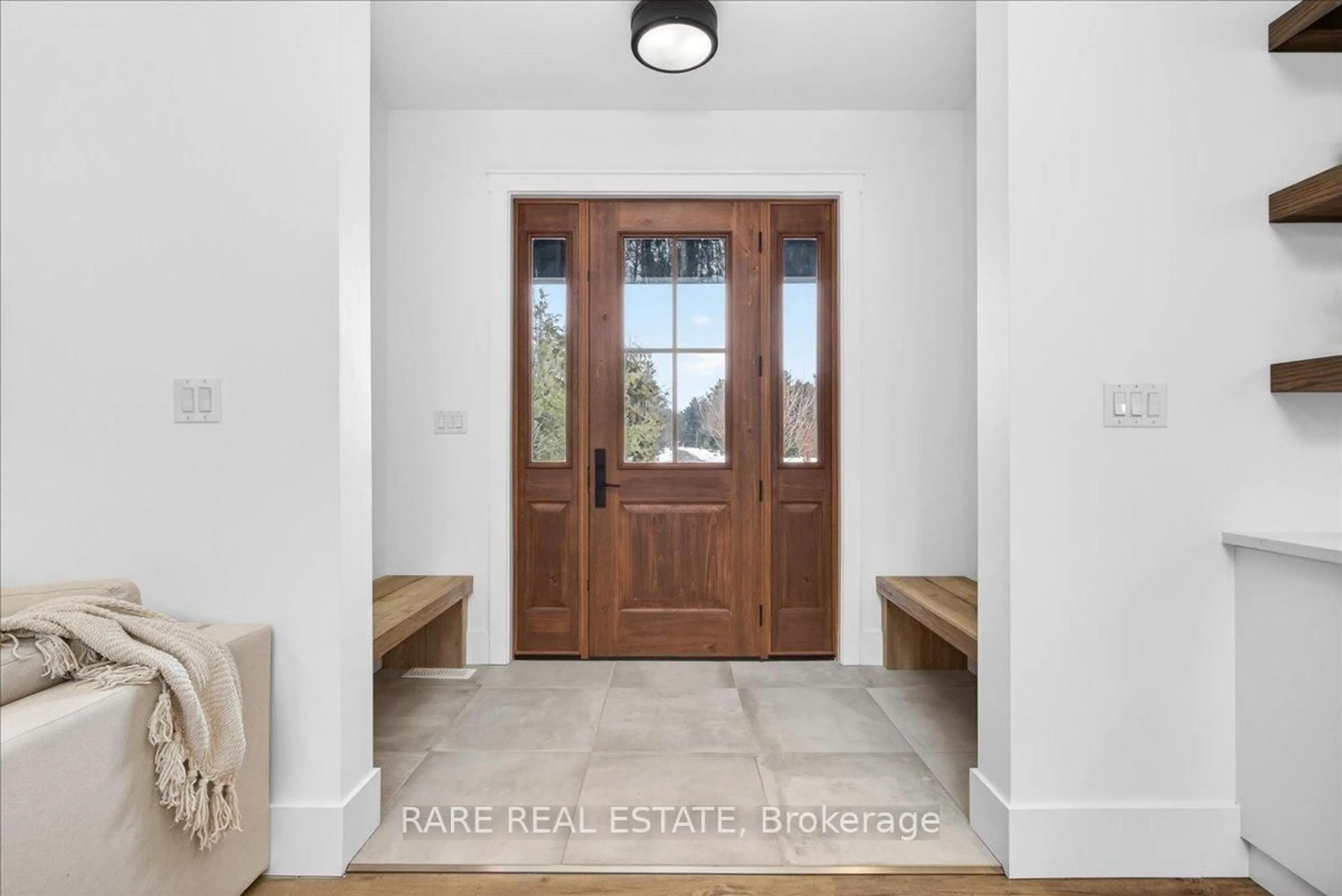 Indoor entryway for 65 Ghibb Ave, Springwater Ontario L9X 2A7