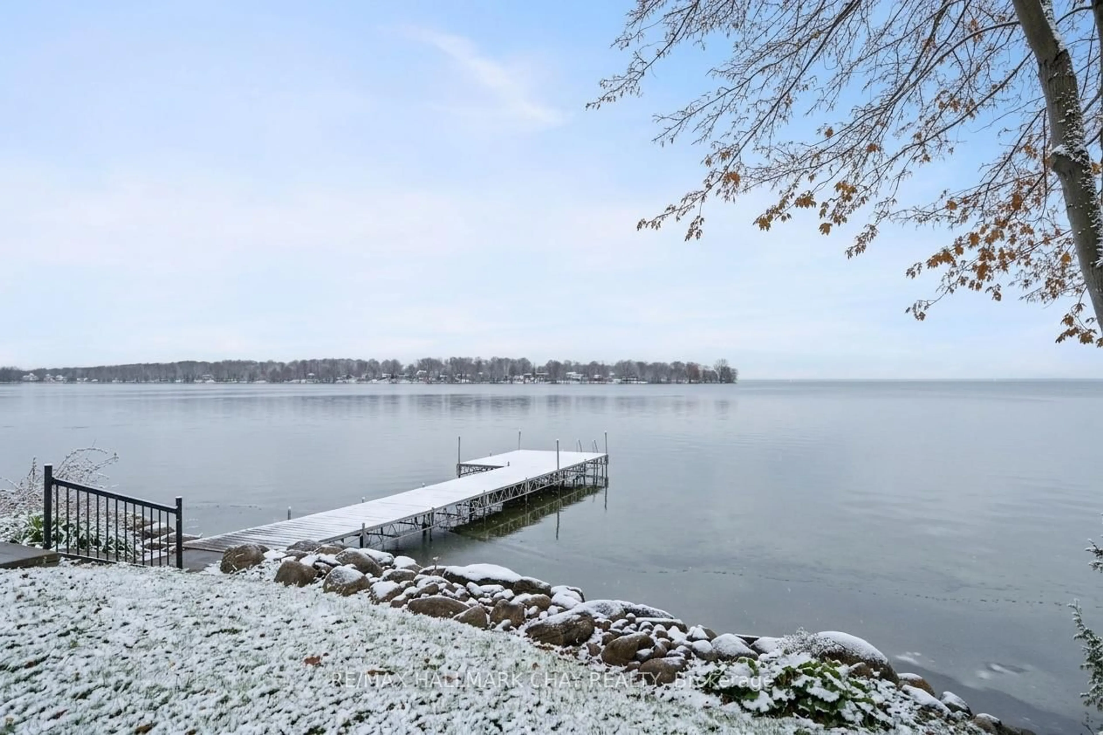Patio, water/lake/river/ocean view for 1 Olive Cres #4, Orillia Ontario L3V 7N5
