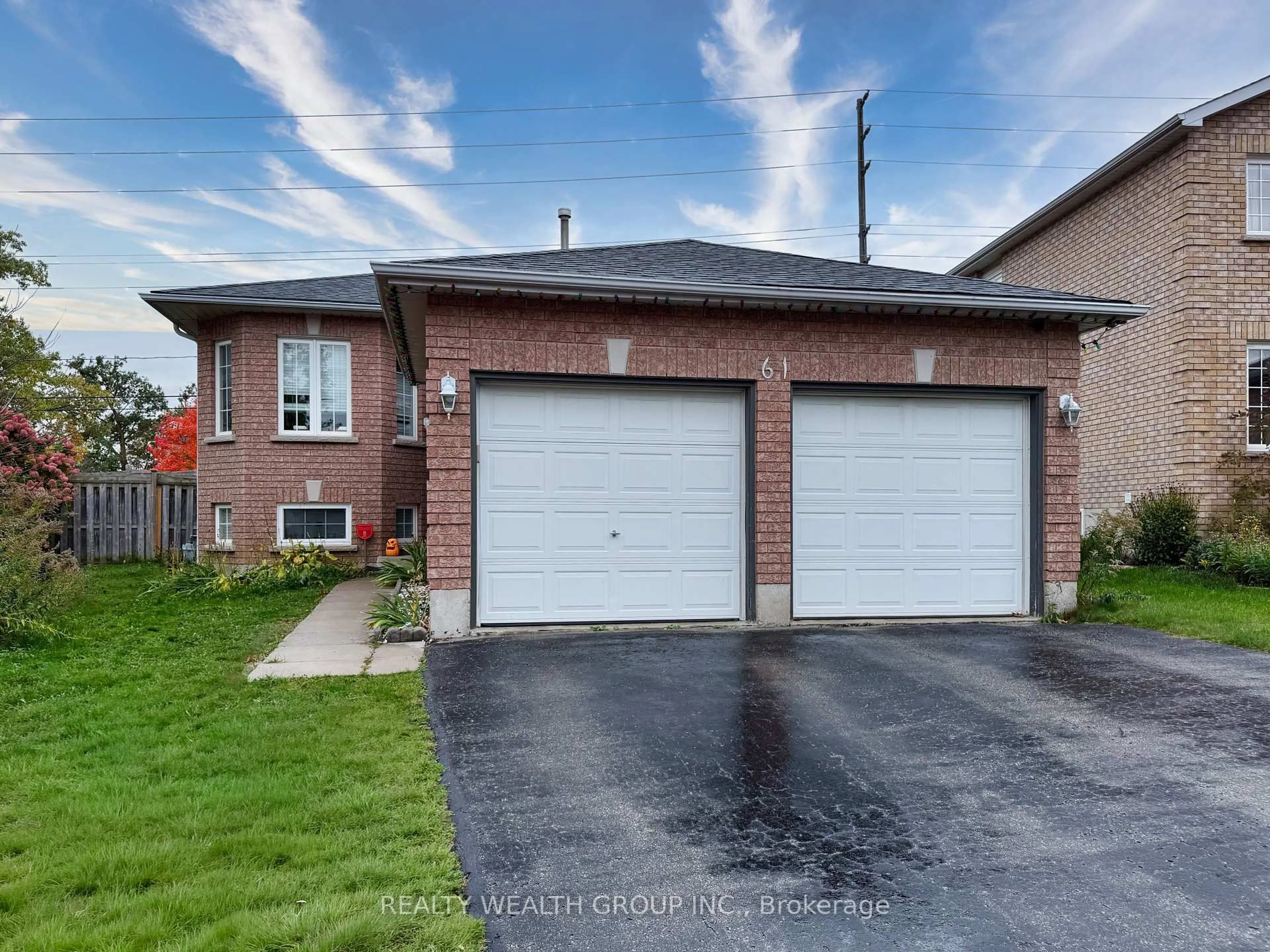Home with brick exterior material, street for 61 Stollar Blvd, Barrie Ontario L4M 6N3