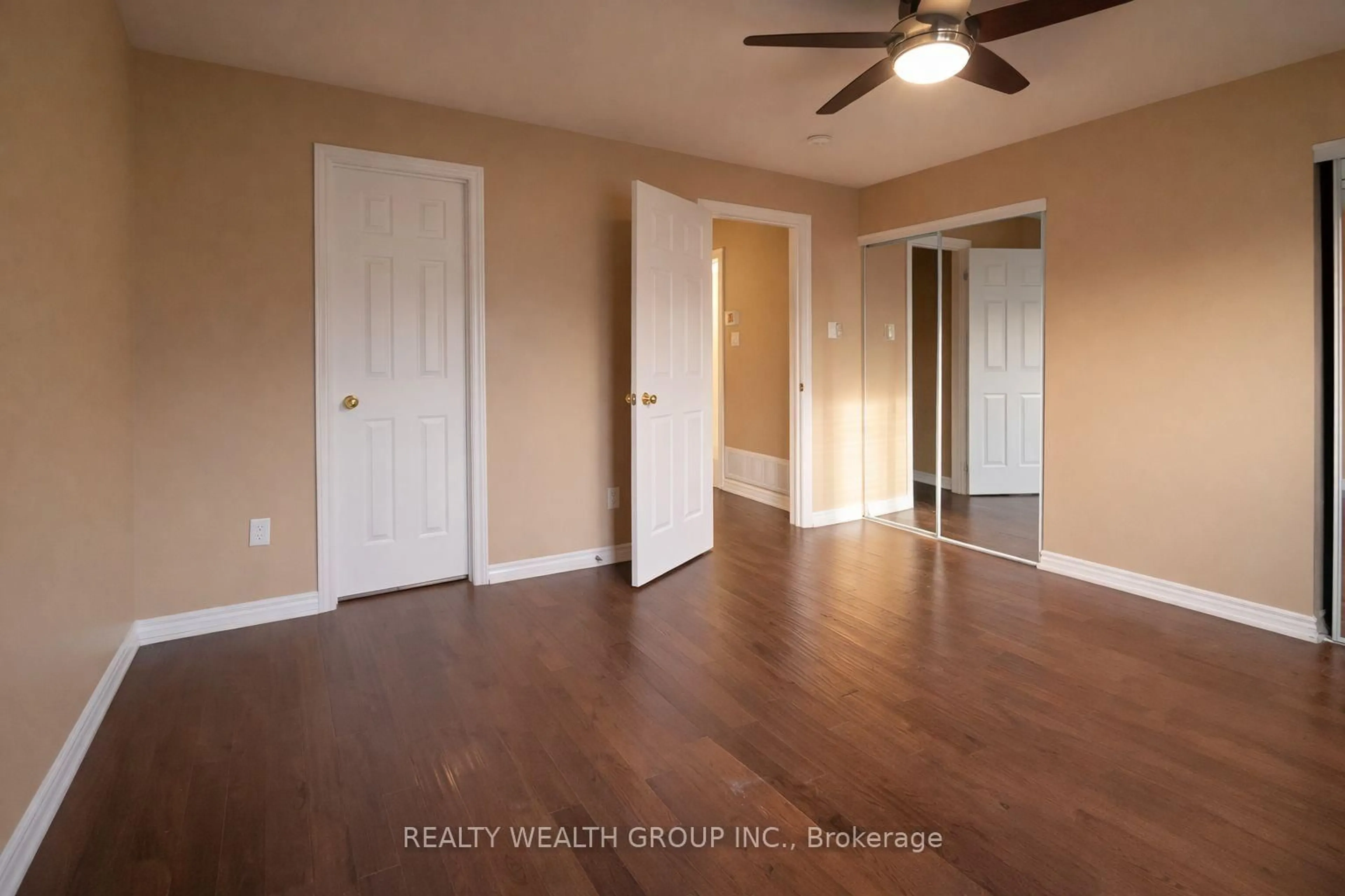 A pic of a room for 61 Stollar Blvd, Barrie Ontario L4M 6N3