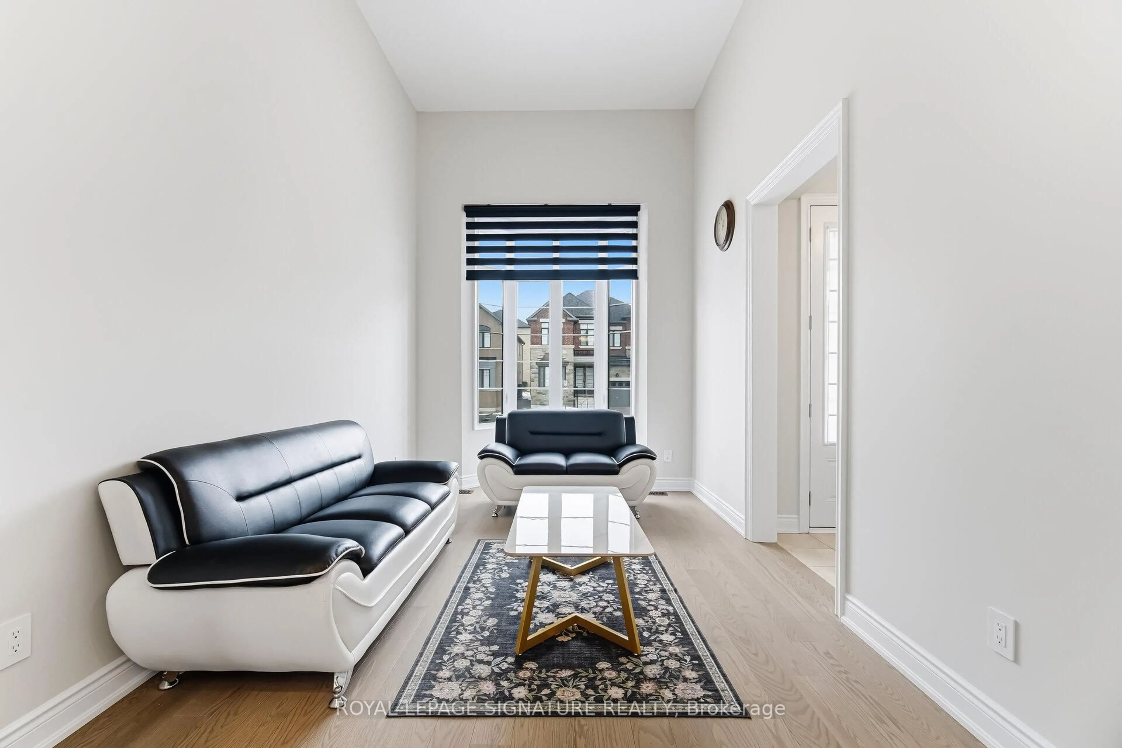 Living room with furniture, unknown for 78 Bearberry Rd, Springwater Ontario L9X 2C9