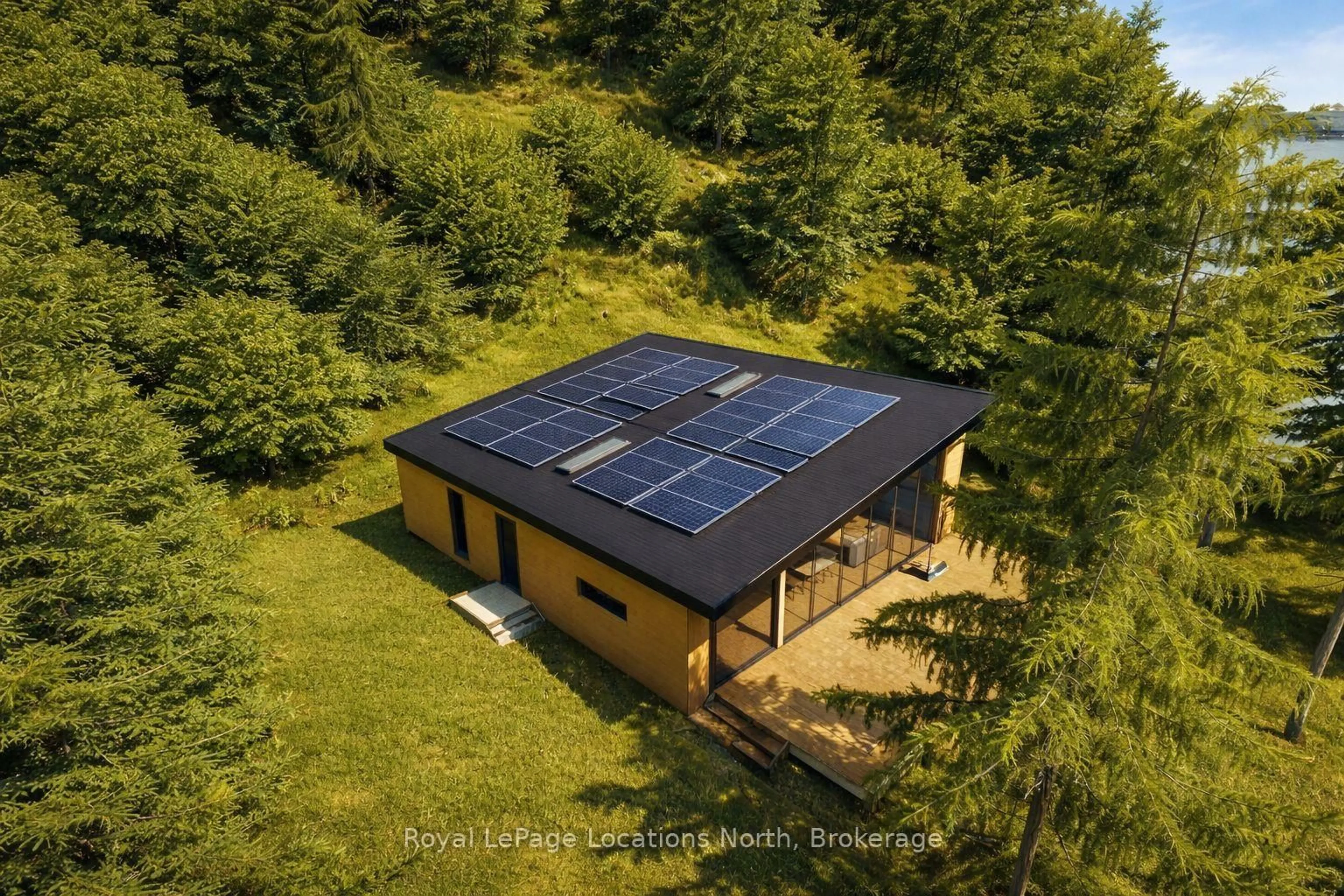 A pic from outside/outdoor area/front of a property/back of a property/a pic from drone, building for Lot 26 Giants Tomb Island, Tiny Ontario L9M 0B5