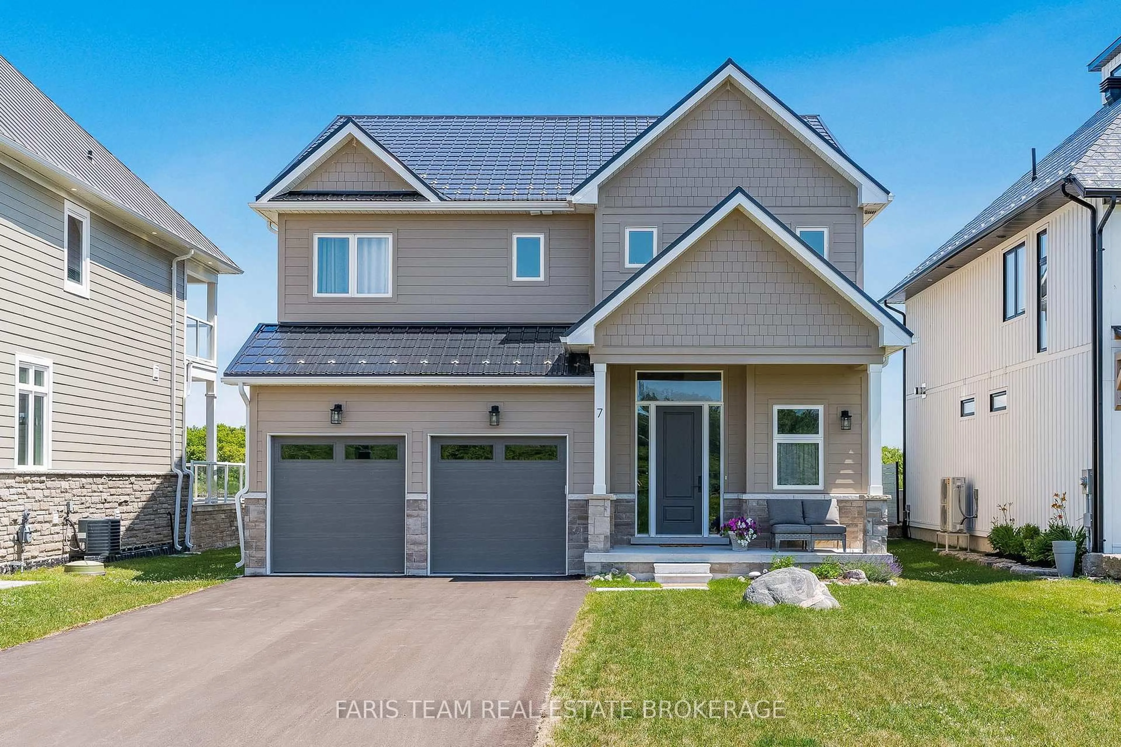 Home with vinyl exterior material, street for 7 Dock Lane, Tay Ontario L0K 1R0