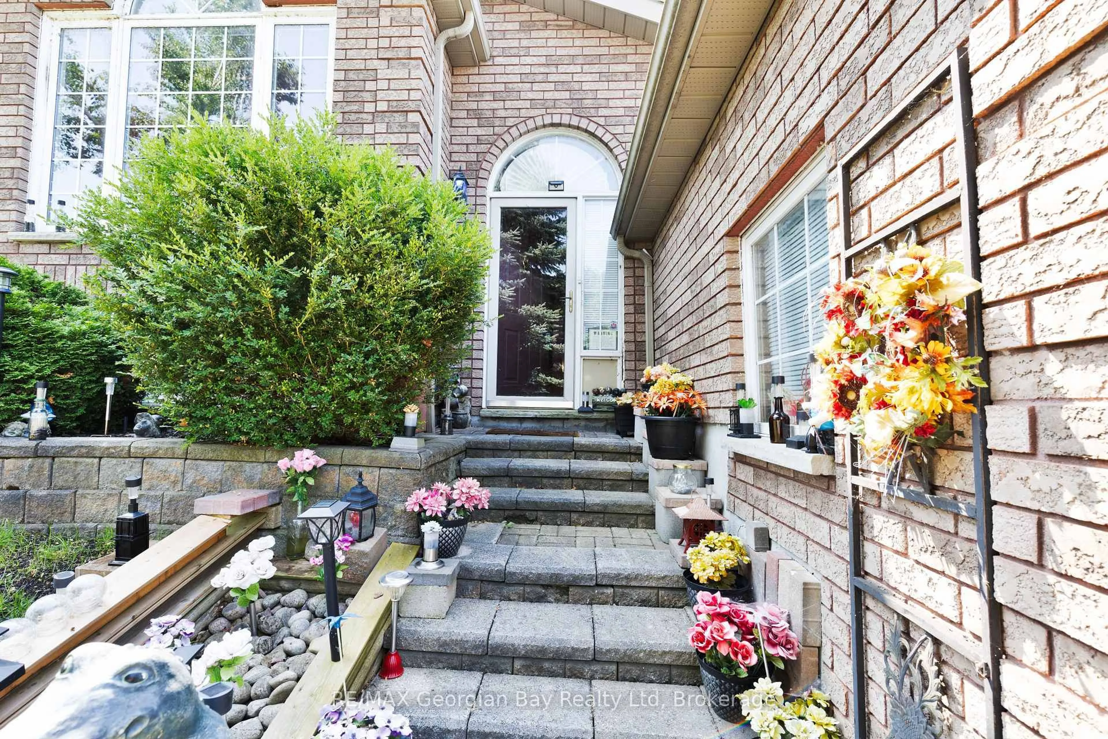 Home with brick exterior material, street for 33 Anderson Cres, Tay Ontario L0K 2A0