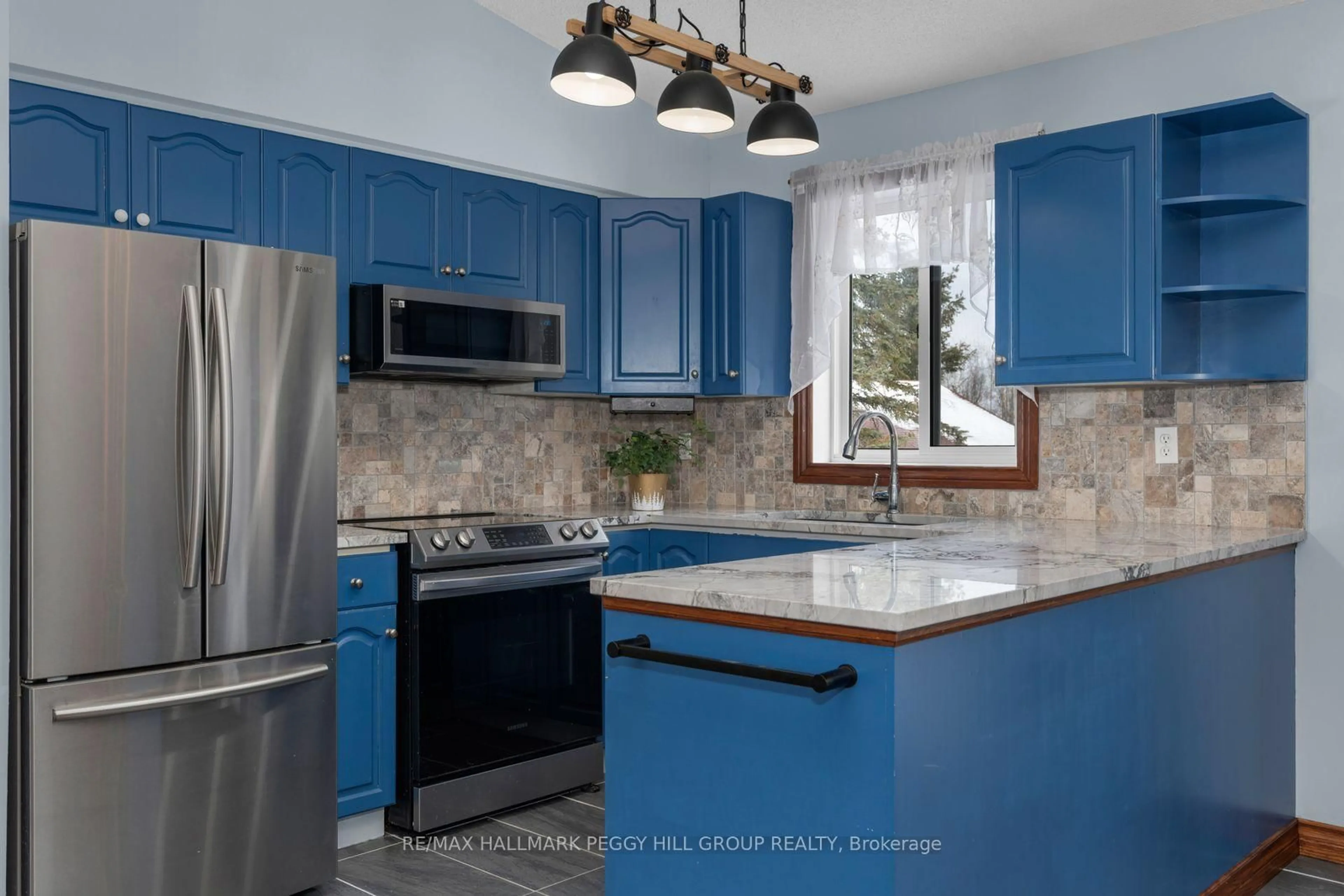 Unknown for 11 Hickory Lane, Oro-Medonte Ontario L0K 1E0