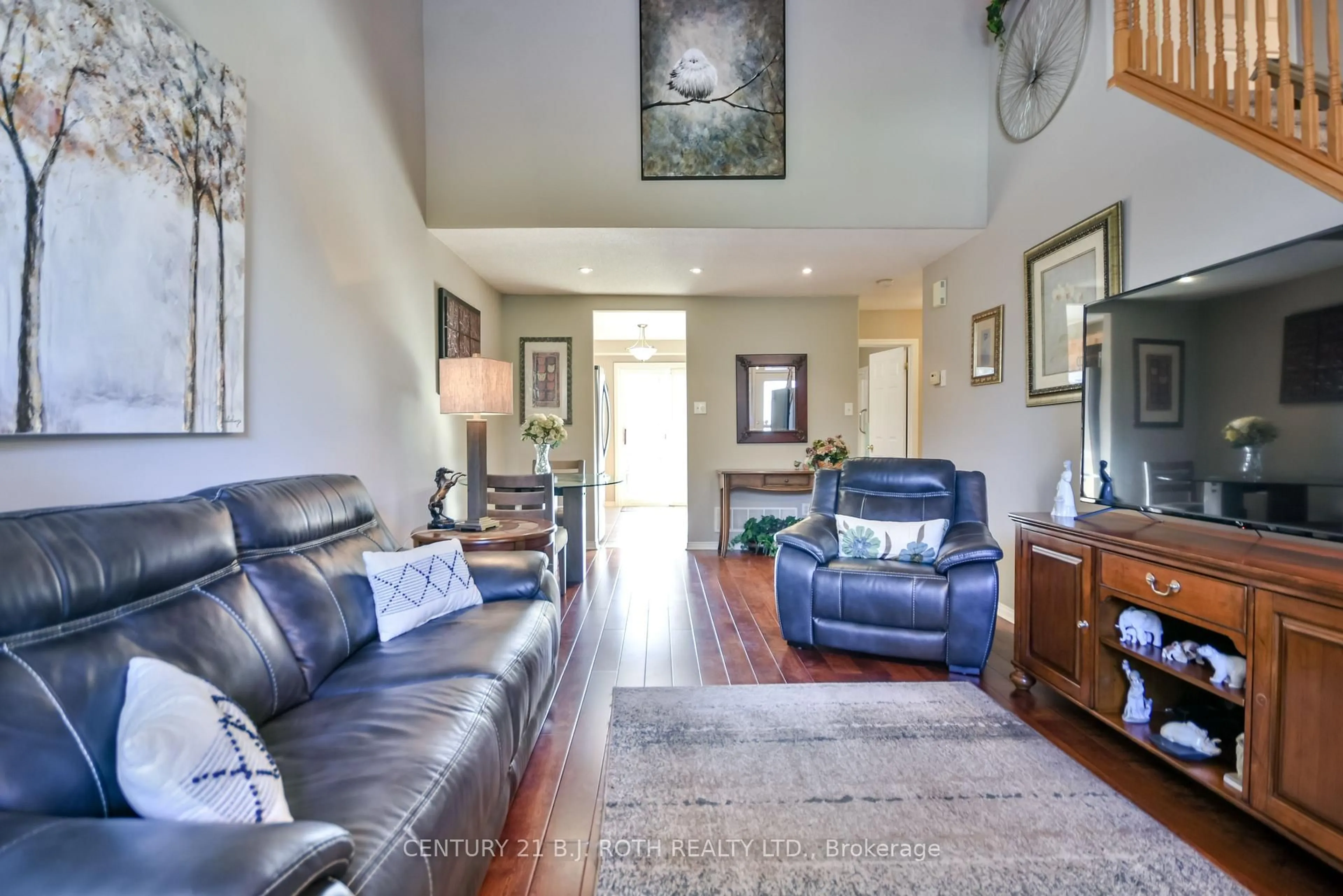 Living room with furniture, unknown for 358 Little Ave #3, Barrie Ontario L4N 2Z6