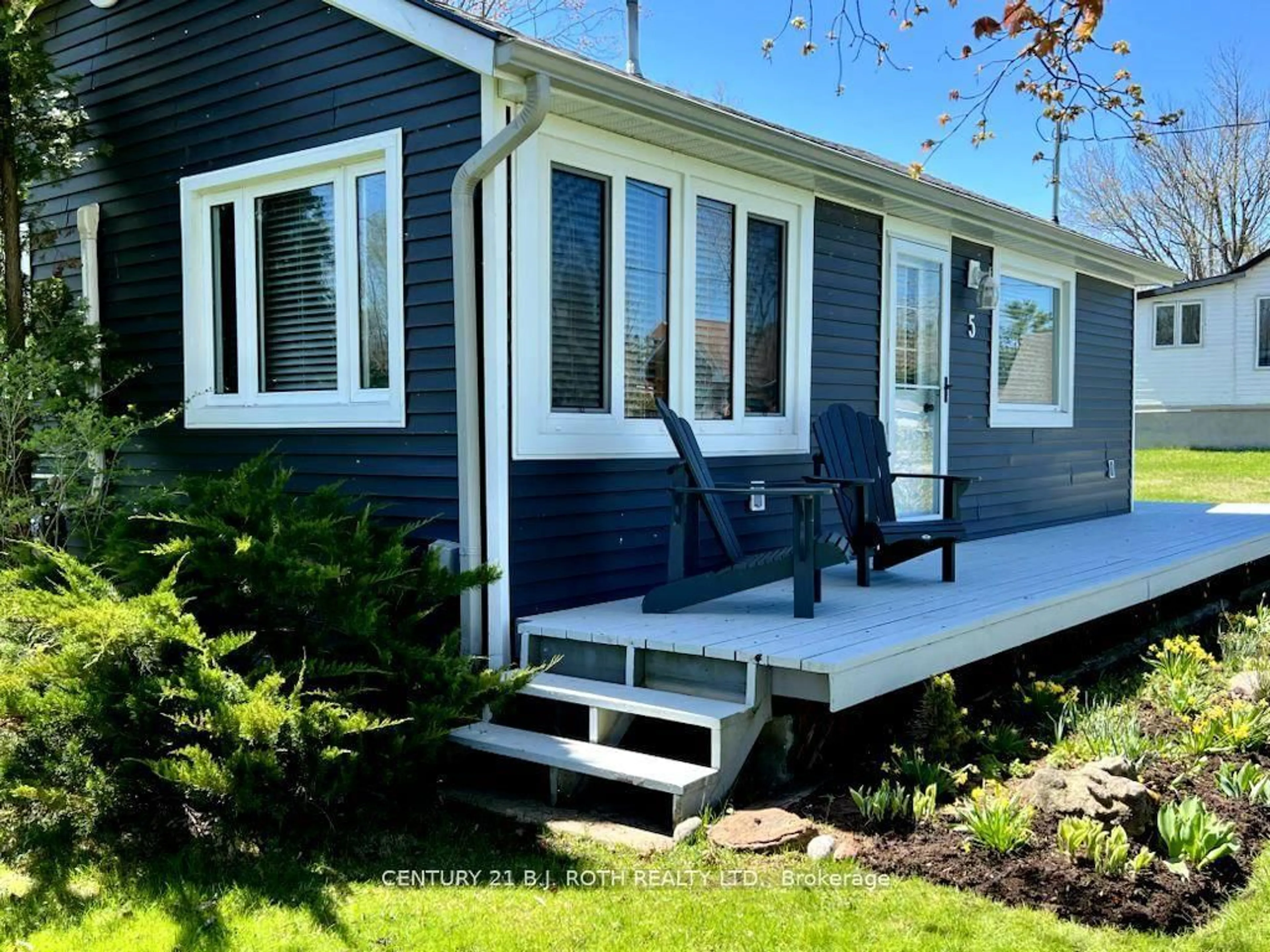 Home with vinyl exterior material, unknown for 5 Delta Dr, Tay Ontario L0K 2C0