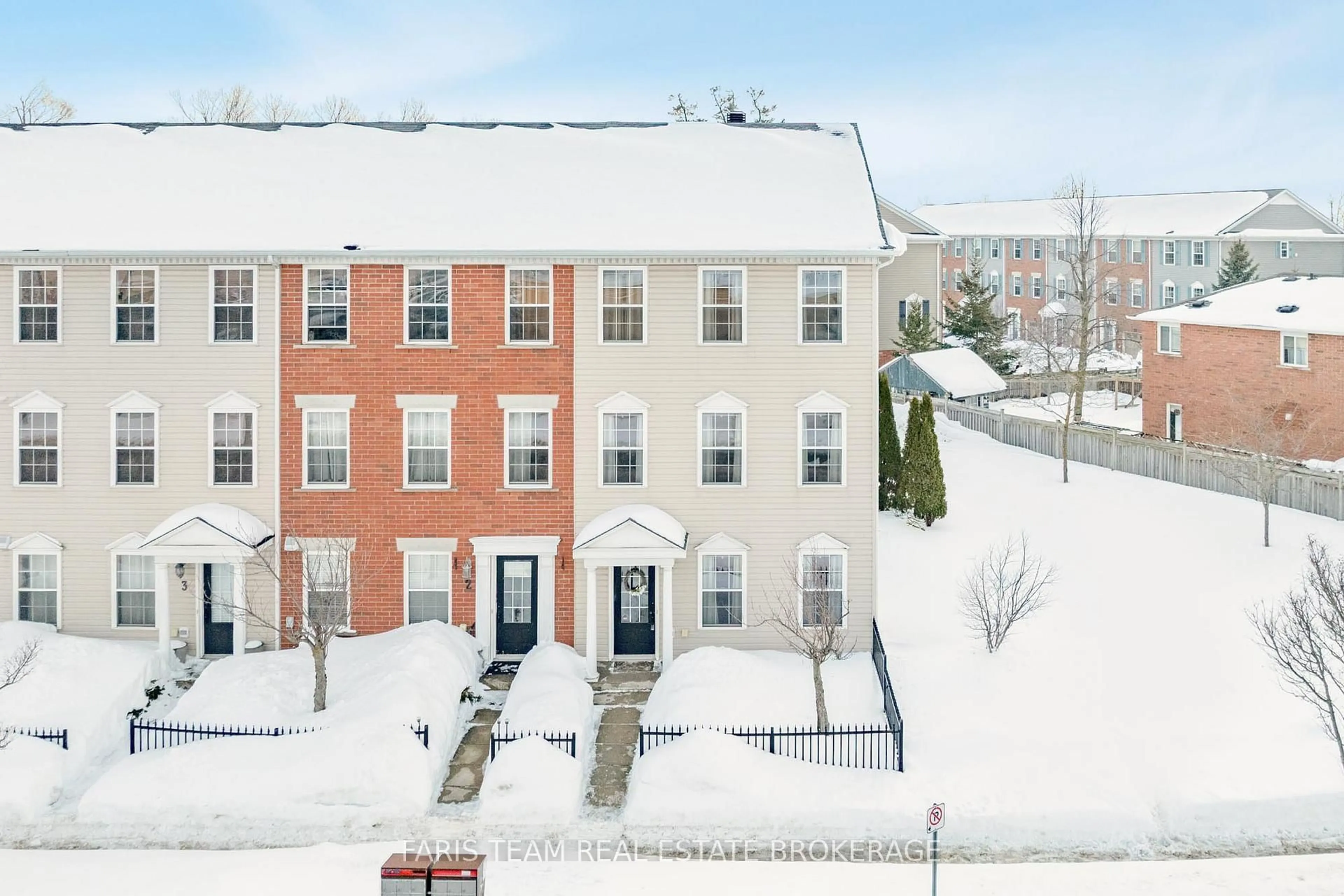 A pic from outside/outdoor area/front of a property/back of a property/a pic from drone, street for 91 Coughlin Rd #1, Barrie Ontario L4N 0L6