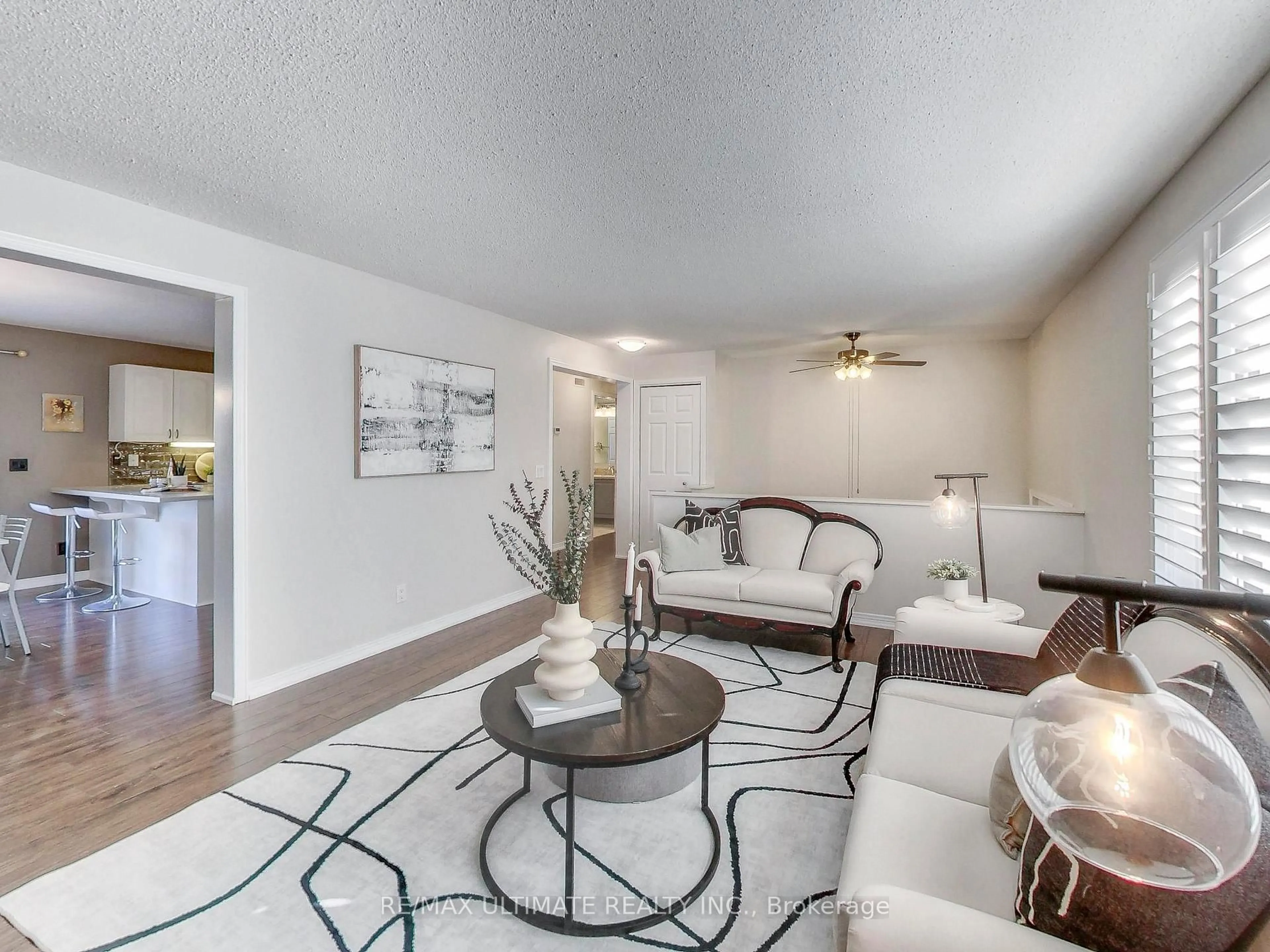 Living room with furniture, unknown for 71 61st St, Wasaga Beach Ontario L9Z 2Z3