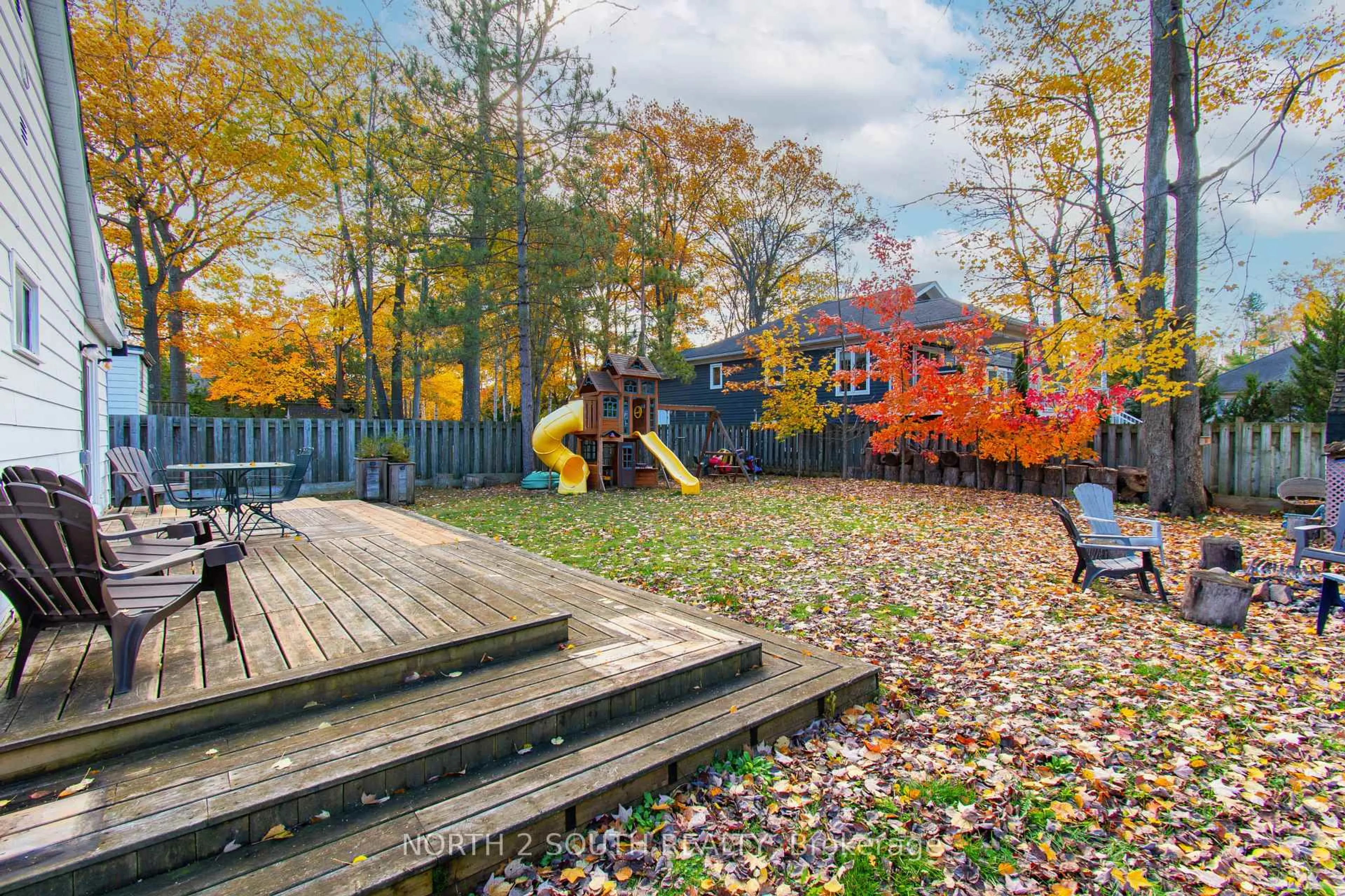 Patio, forest/trees view for 98 33rd St, Wasaga Beach Ontario L9Z 2B9