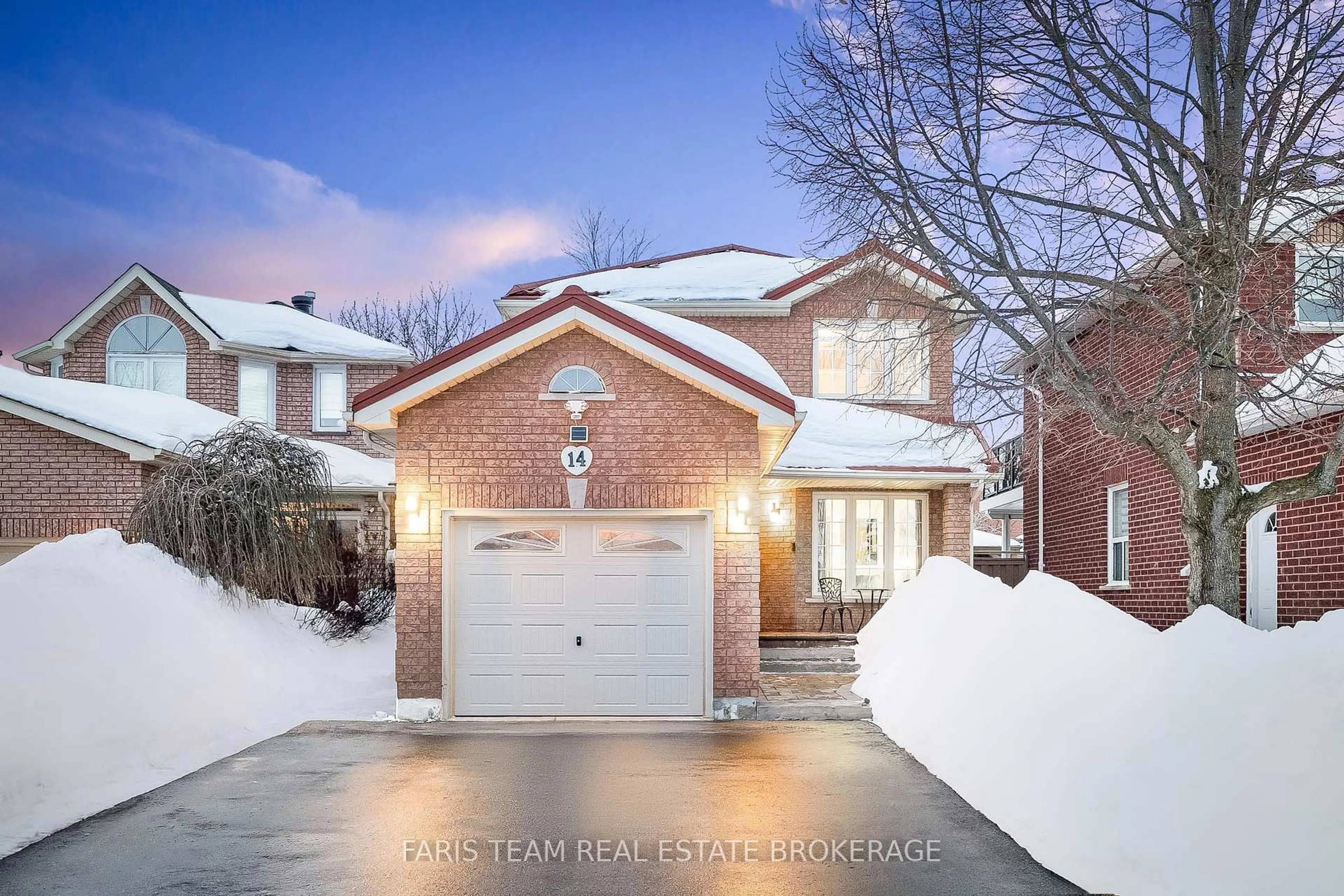 Home with brick exterior material, street for 14 Nightingale Cres, Barrie Ontario L4N 8A3