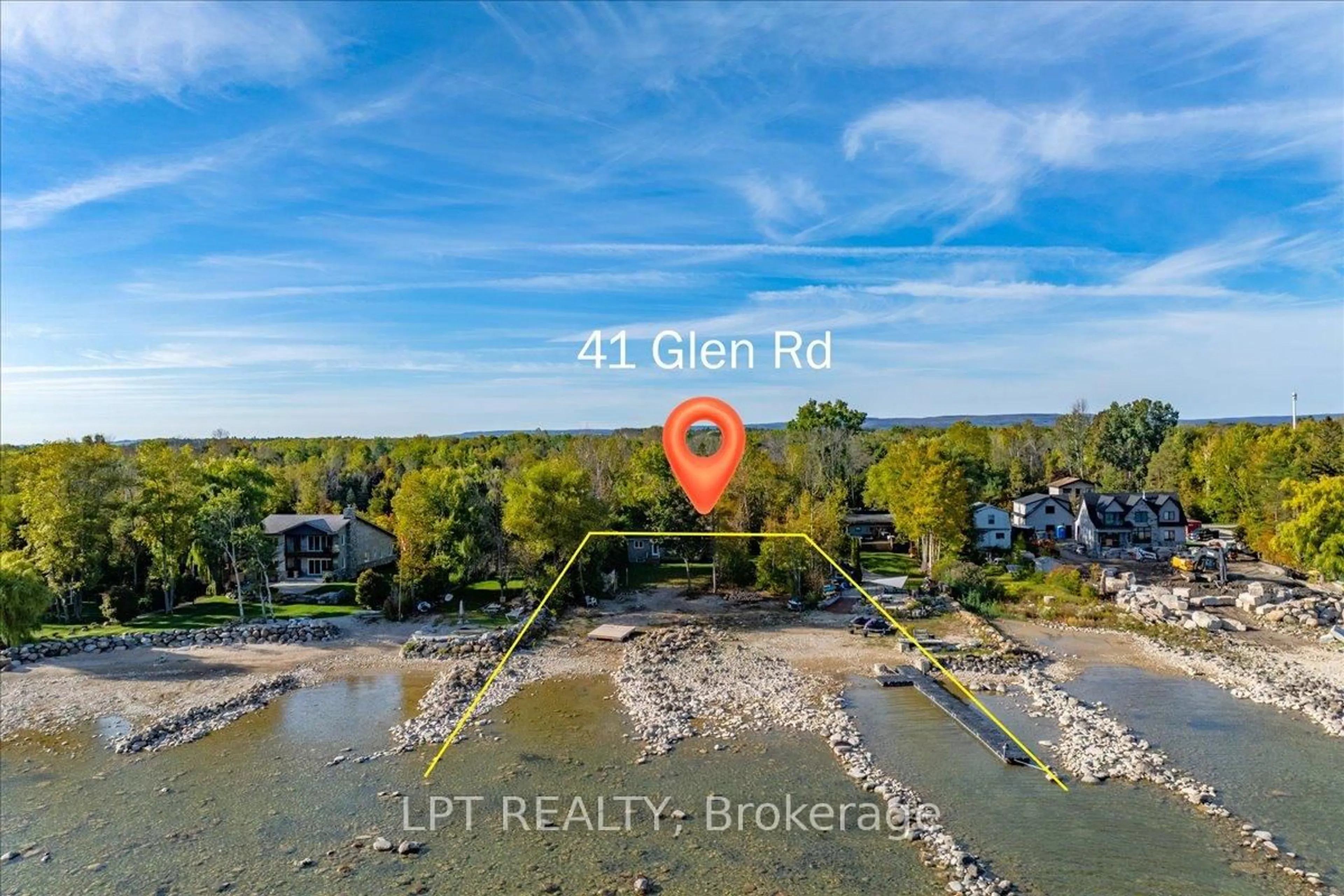 A pic from outside/outdoor area/front of a property/back of a property/a pic from drone, water/lake/river/ocean view for 41 Glen Rd, Collingwood Ontario L9Y 0X2