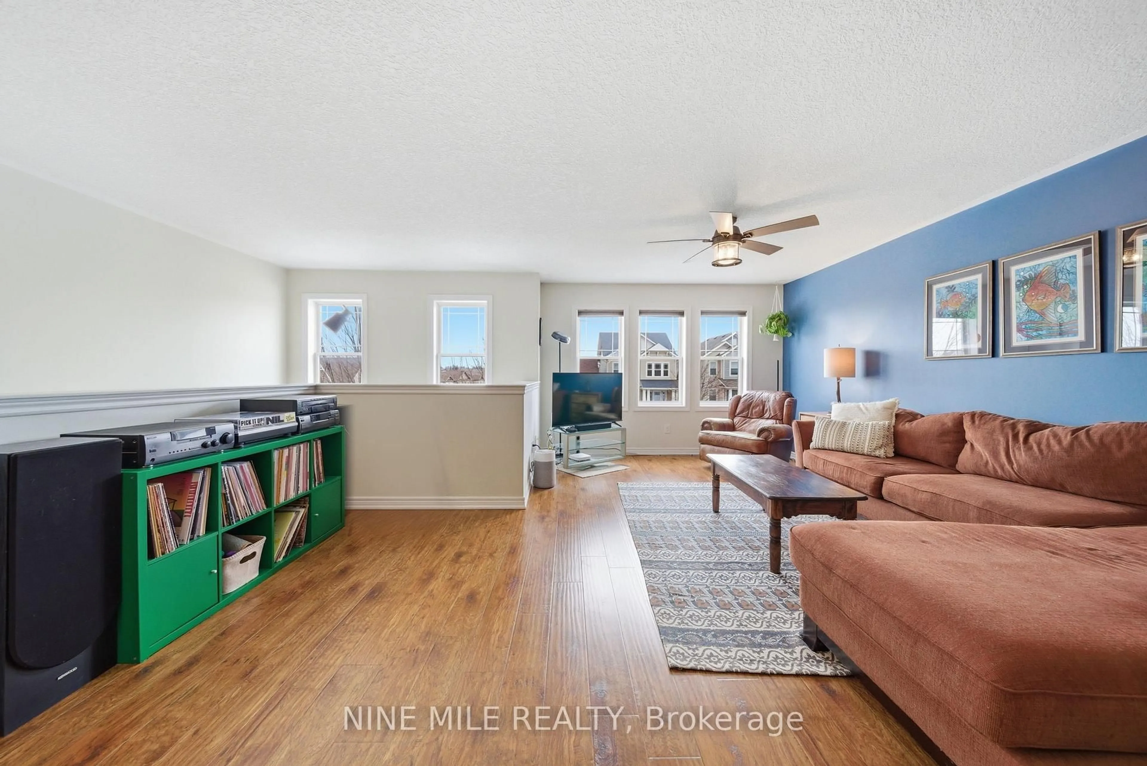 Living room with furniture, unknown for 100 Pearl Dr, Orillia Ontario L3V 0A7