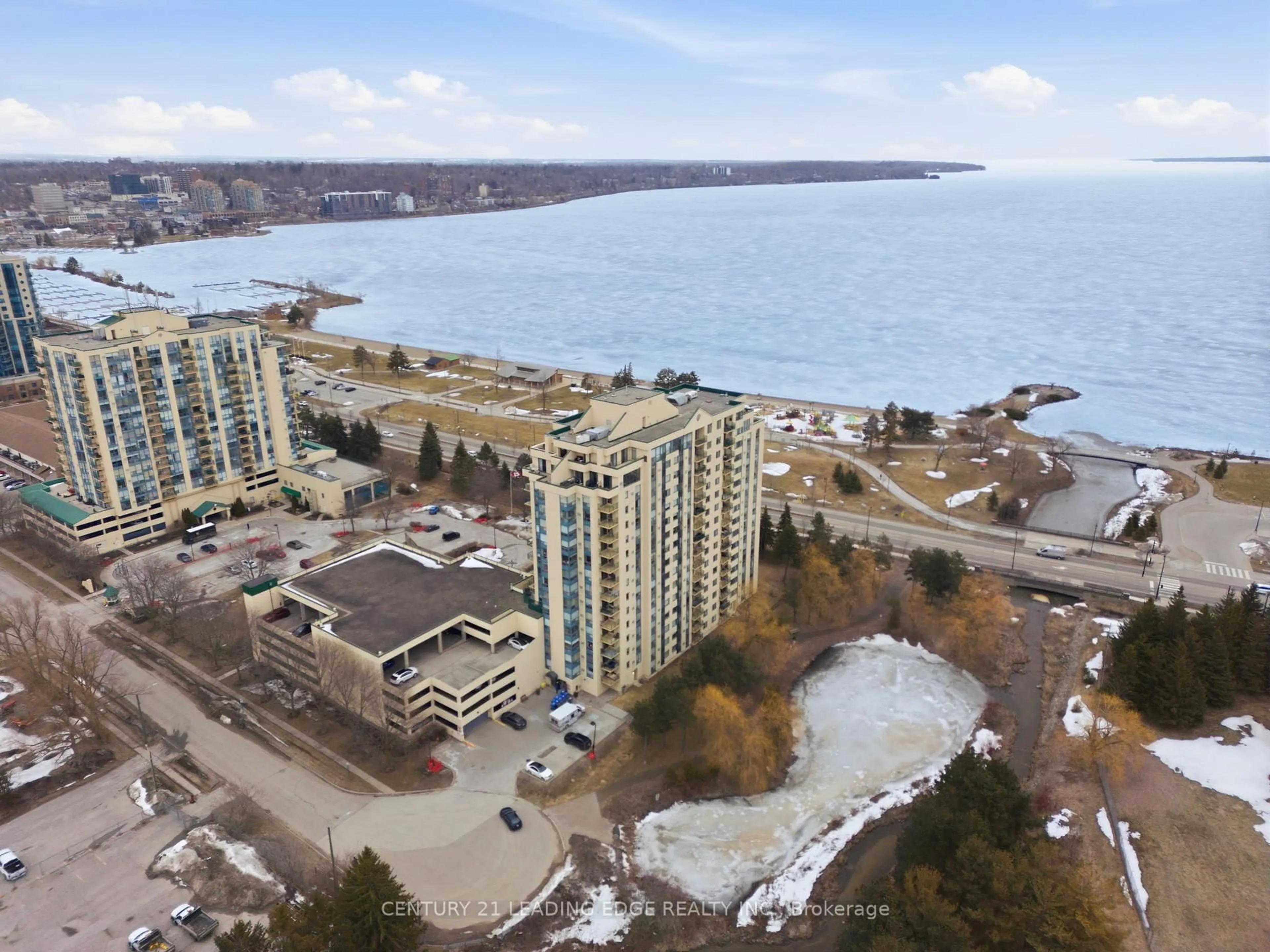 A pic from outside/outdoor area/front of a property/back of a property/a pic from drone, water/lake/river/ocean view for 75 ELLEN St #1102, Barrie Ontario L4N 7R6