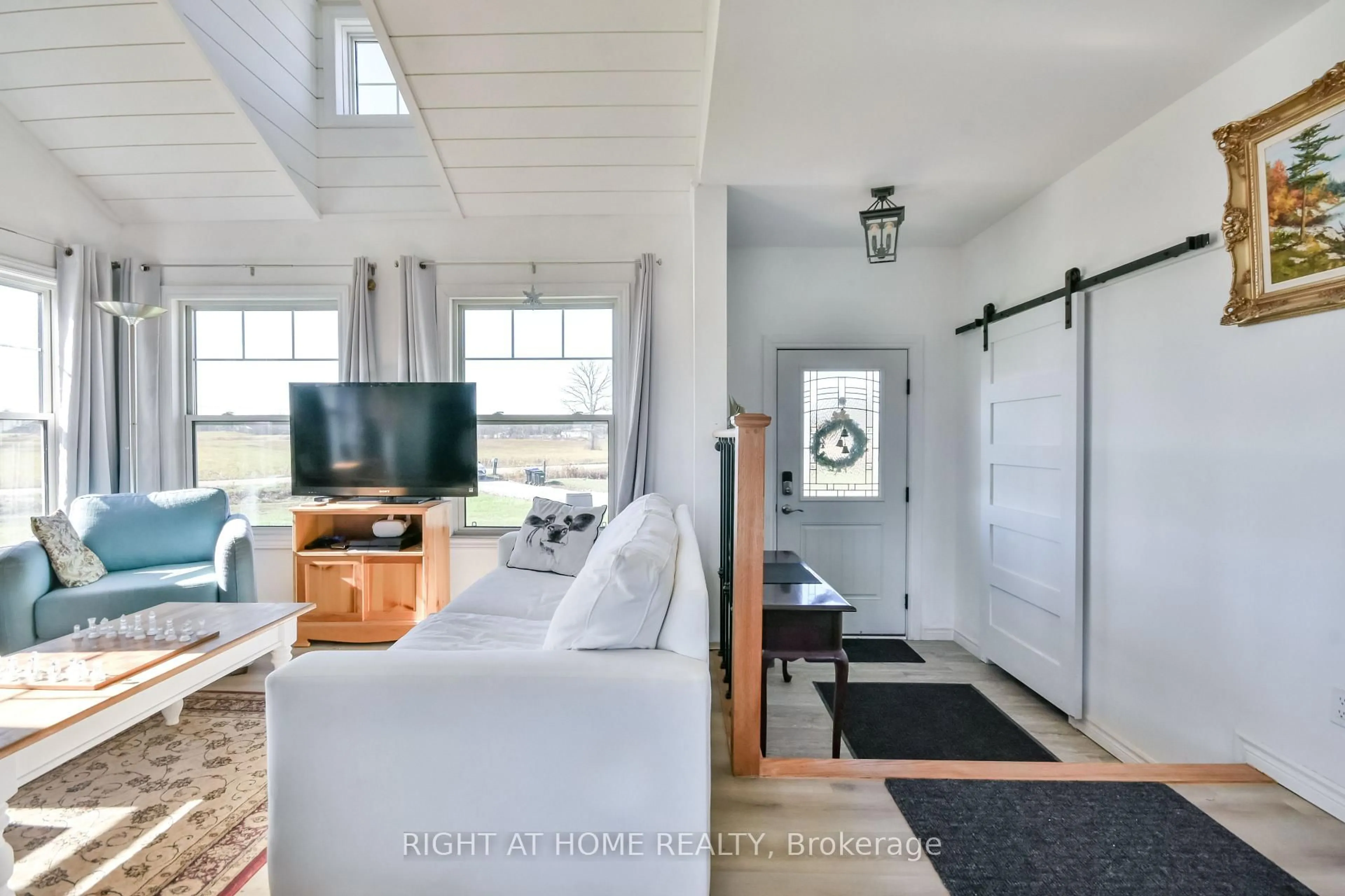 Unknown for 2293 Hampshire Mills Line, Severn Ontario L3V 6H3