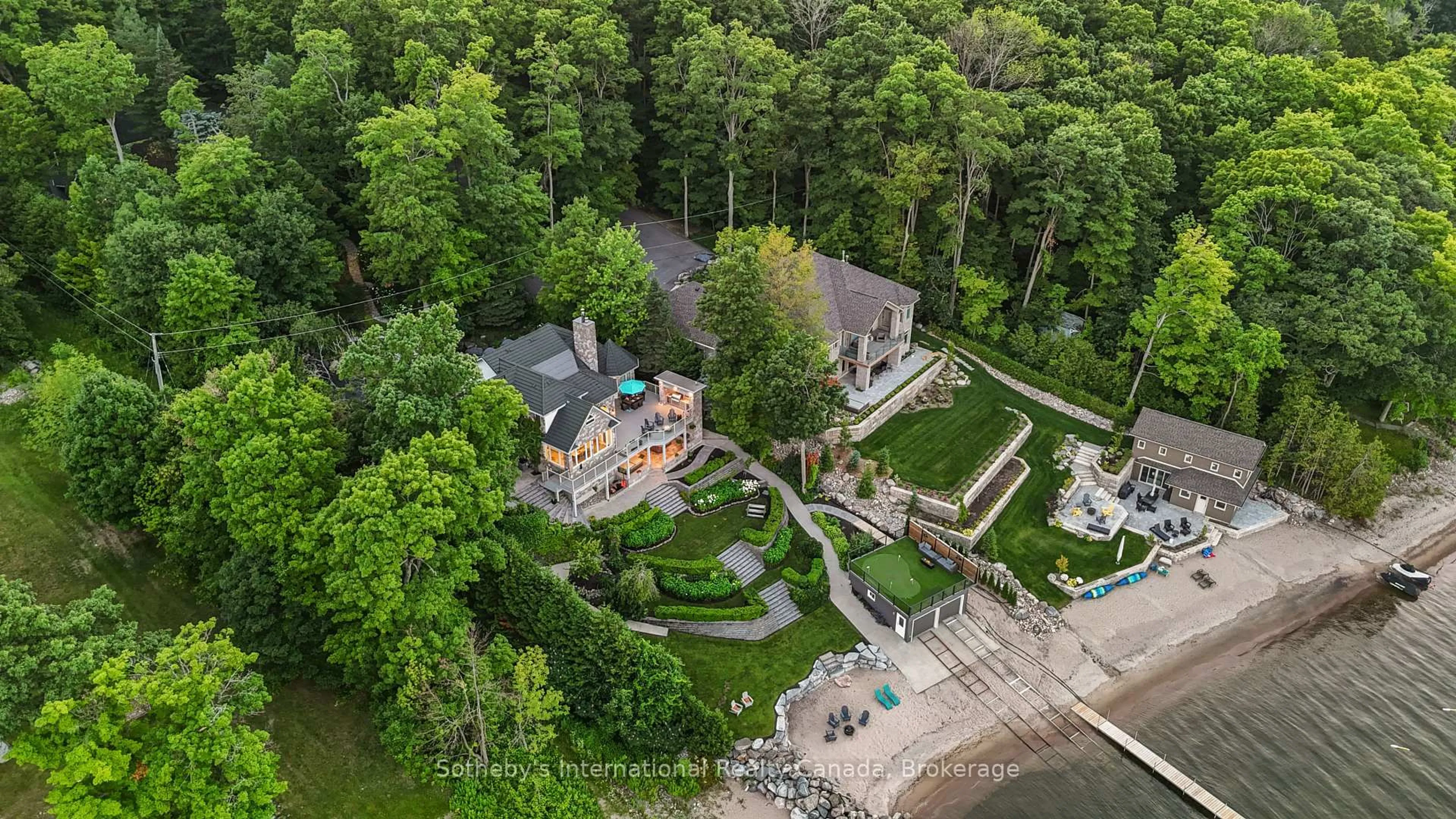A pic from outside/outdoor area/front of a property/back of a property/a pic from drone, water/lake/river/ocean view for 29 McArthur Dr, Penetanguishene Ontario L9M 1X3
