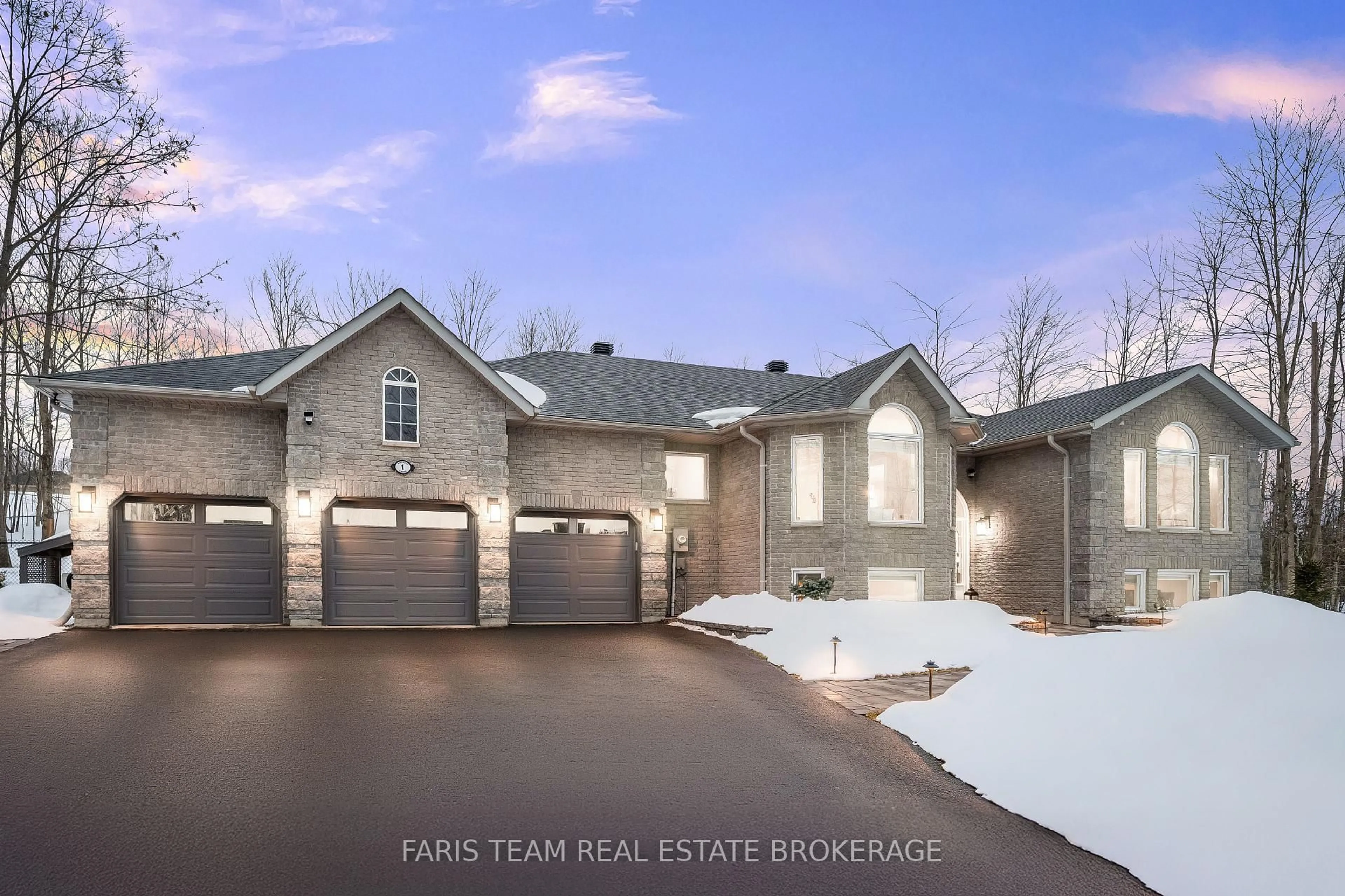 Unknown for 1 Pineview Dr, Oro-Medonte Ontario L0L 2L0