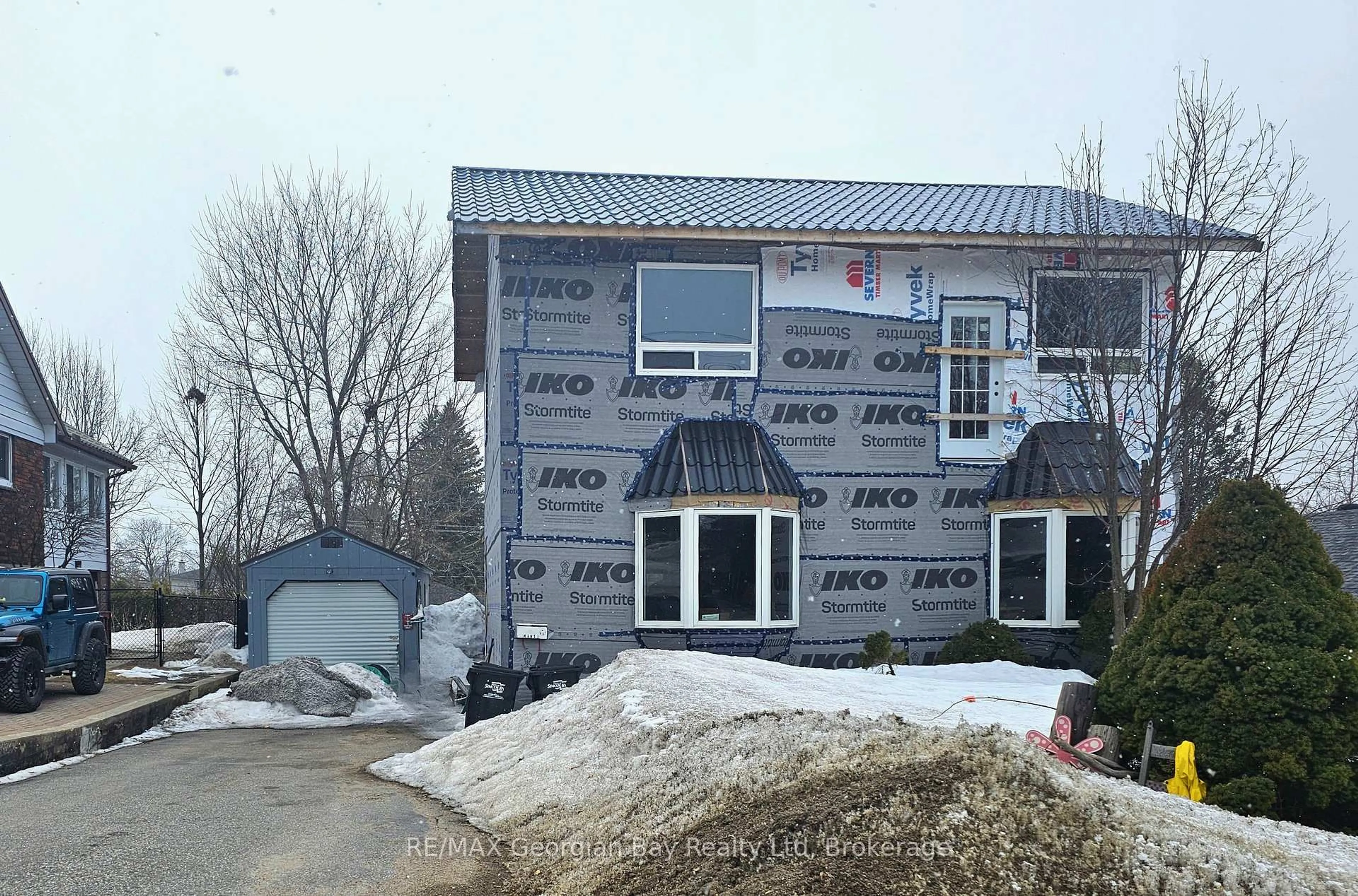 Home with vinyl exterior material, building for 540 Johnson St, Midland Ontario L4R 2Z2