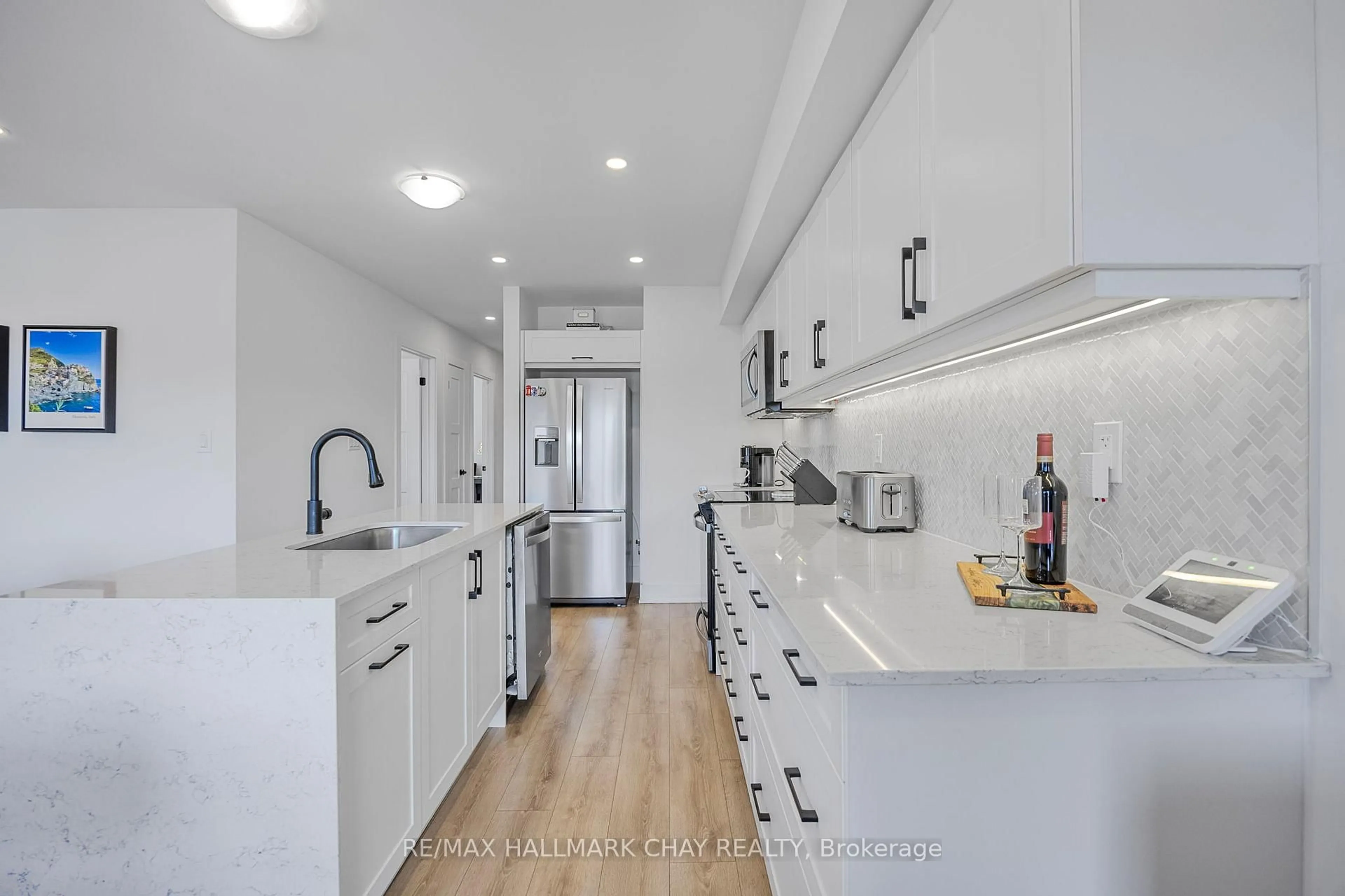 Unknown for 31 Pumpkin Corner Cres #9, Barrie Ontario L9J 0C2