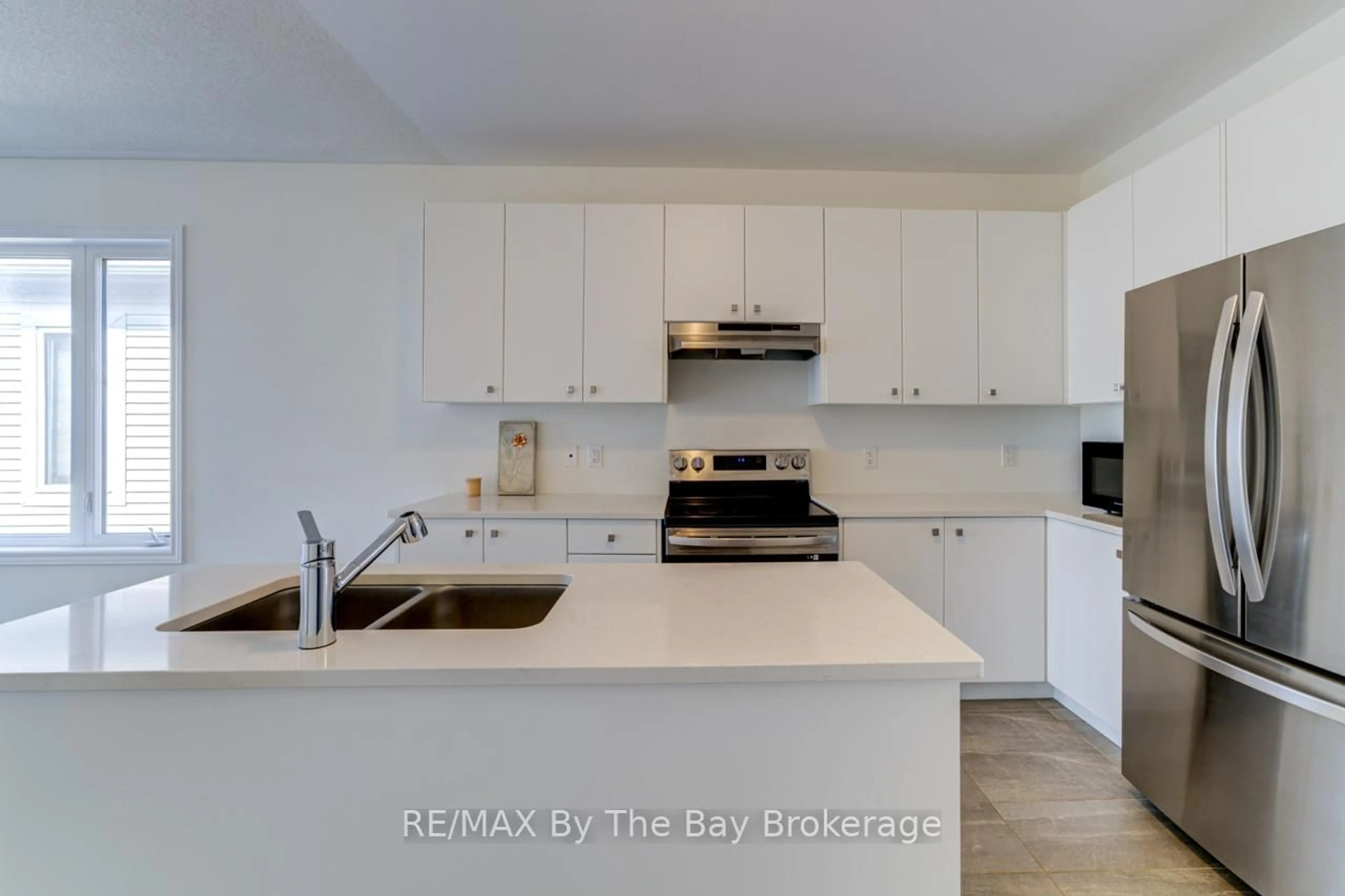 Unknown for 15 Union Blvd, Wasaga Beach Ontario L9Z 0M6