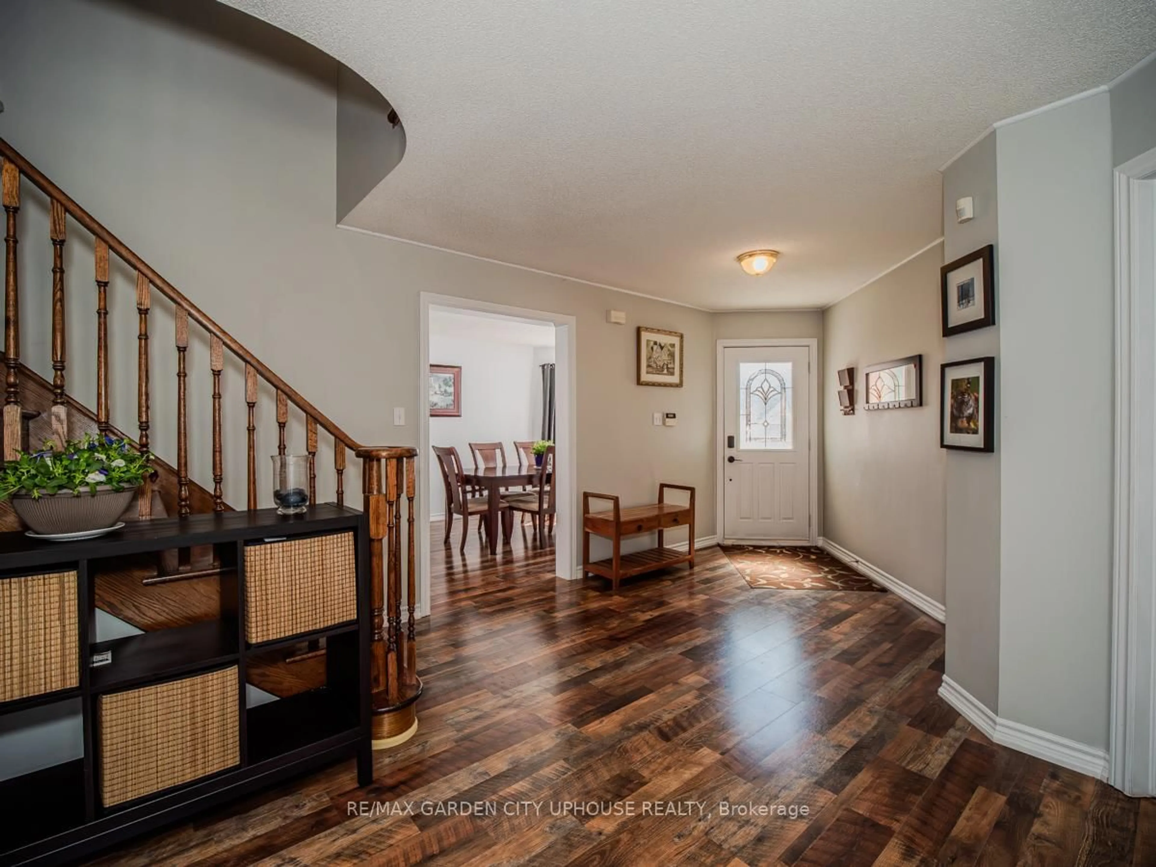 Unknown for 22 Grace Cres, Barrie Ontario L4N 9S8