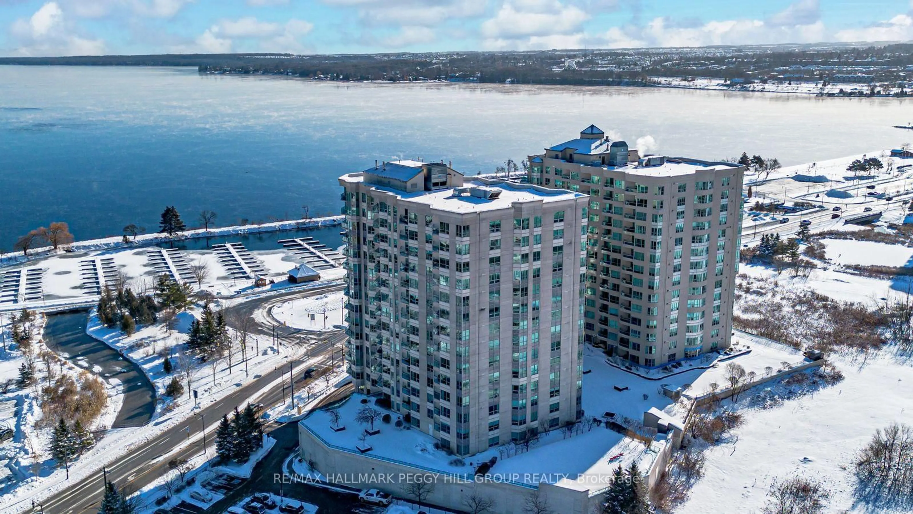 A pic from outside/outdoor area/front of a property/back of a property/a pic from drone, water/lake/river/ocean view for 6 Toronto St #1005, Barrie Ontario L4N 9R2