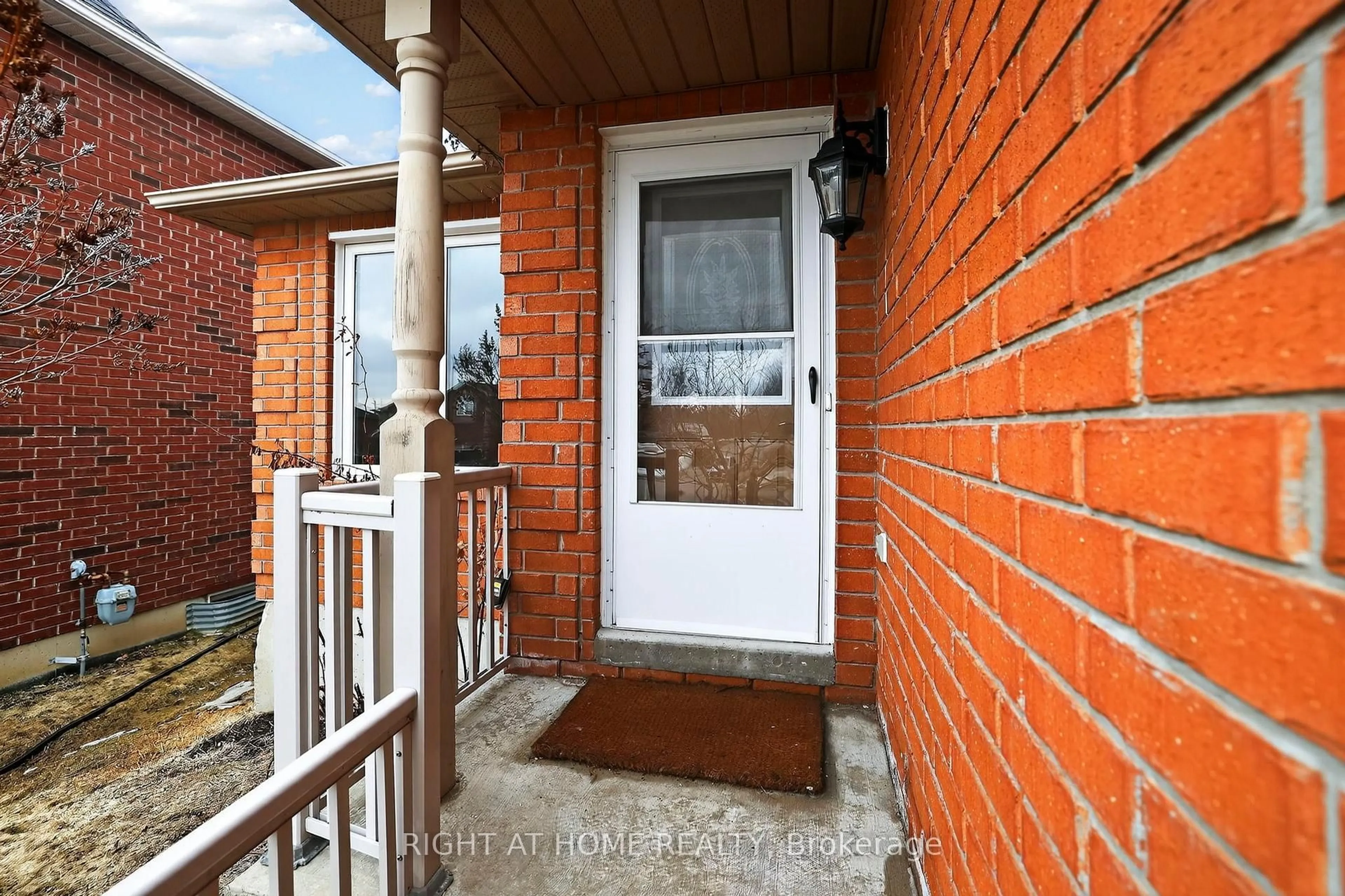 Unknown for 16 Glenhill Dr, Barrie Ontario L4N 5X4